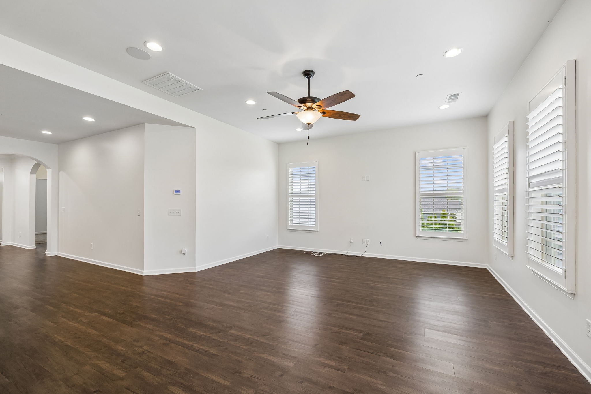 8013 Brookpark Ave Property Photo 27