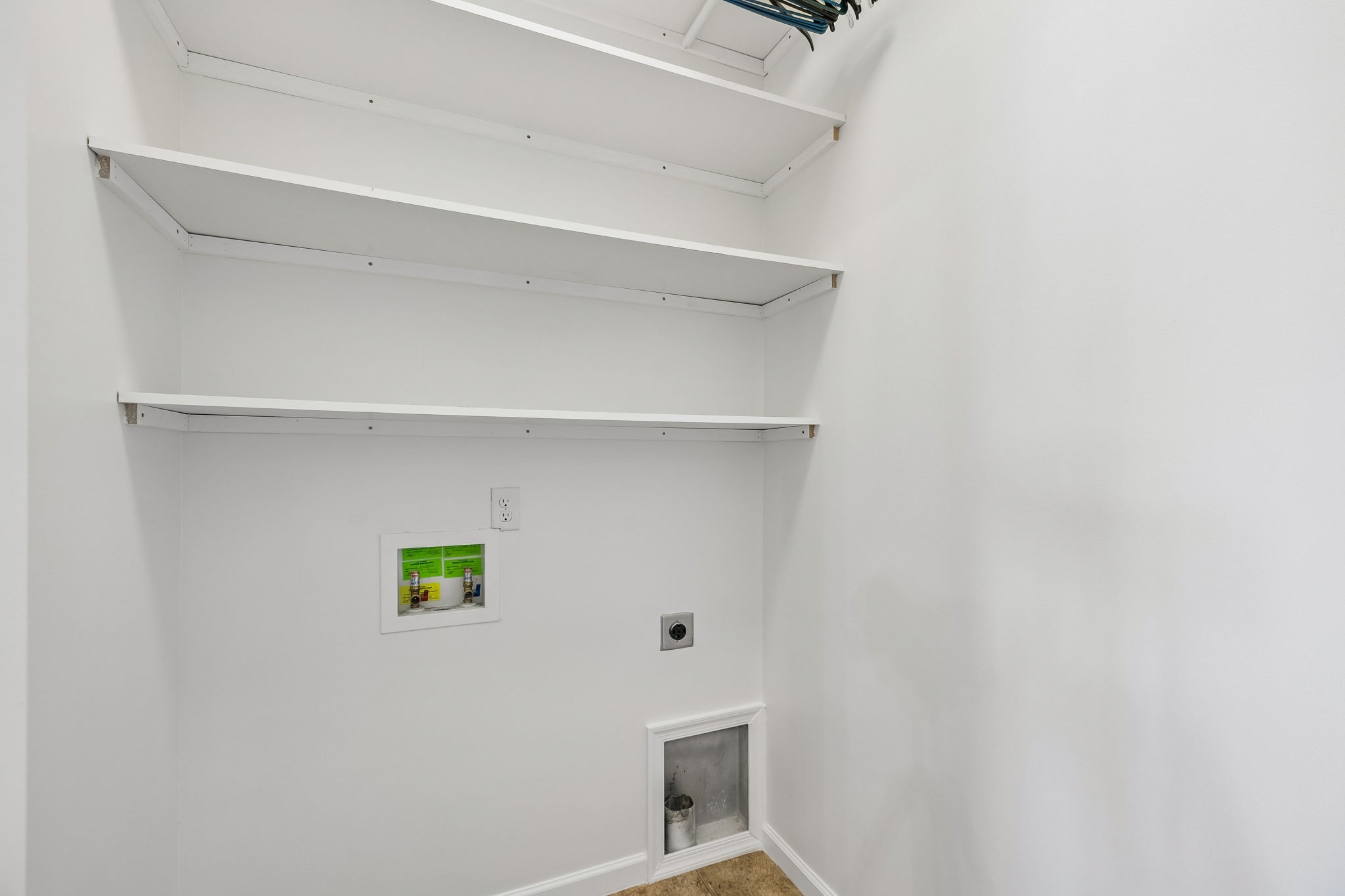 8013 Brookpark Ave Property Photo 31