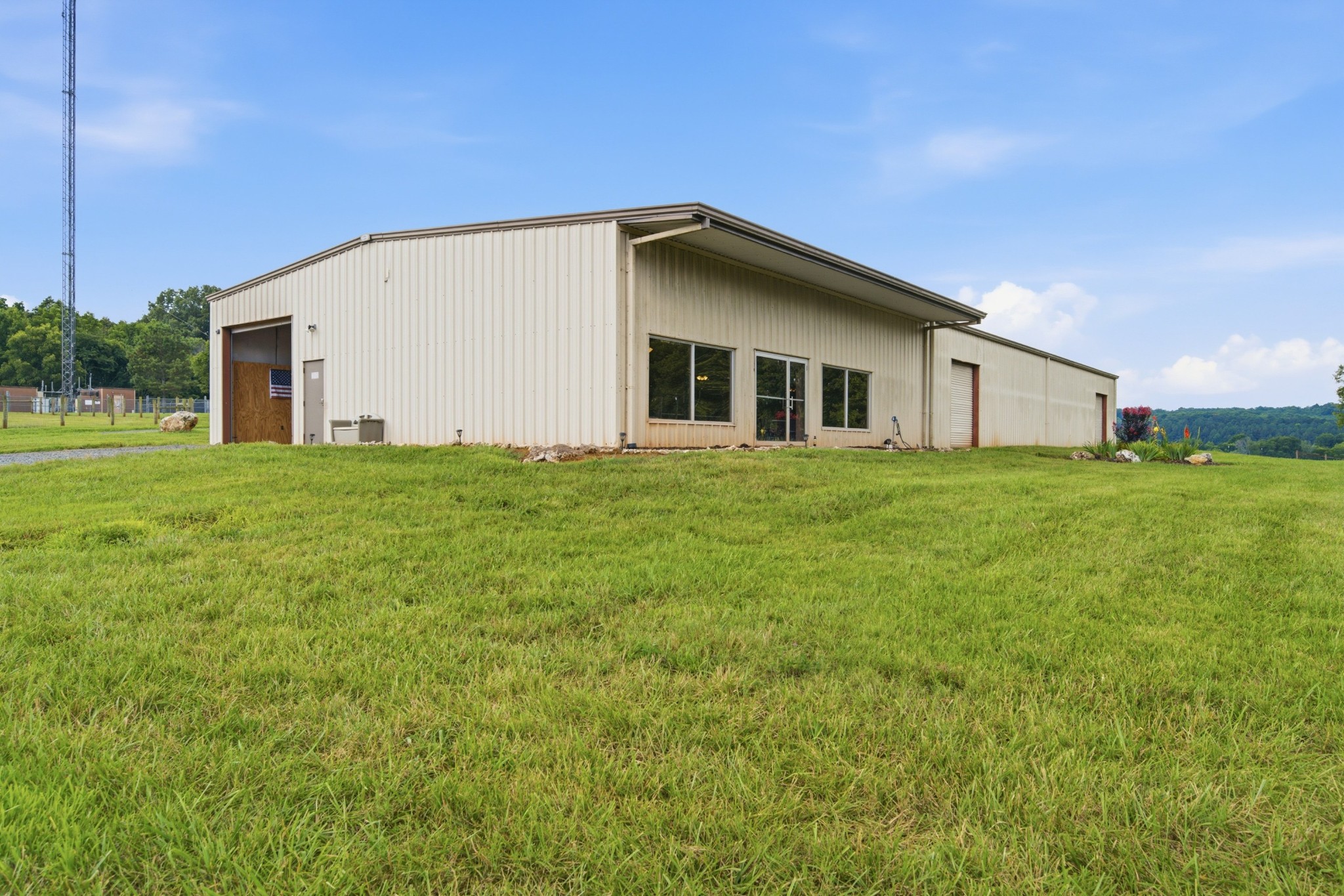 3922 Highway 2 Property Photo 2