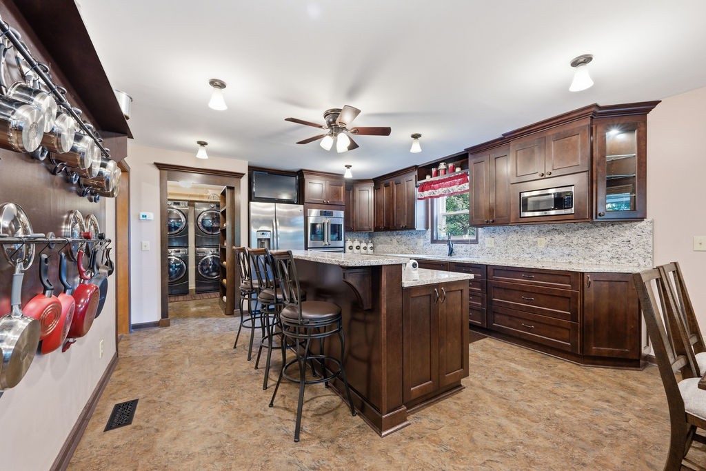 3922 Highway 2 Property Photo 6