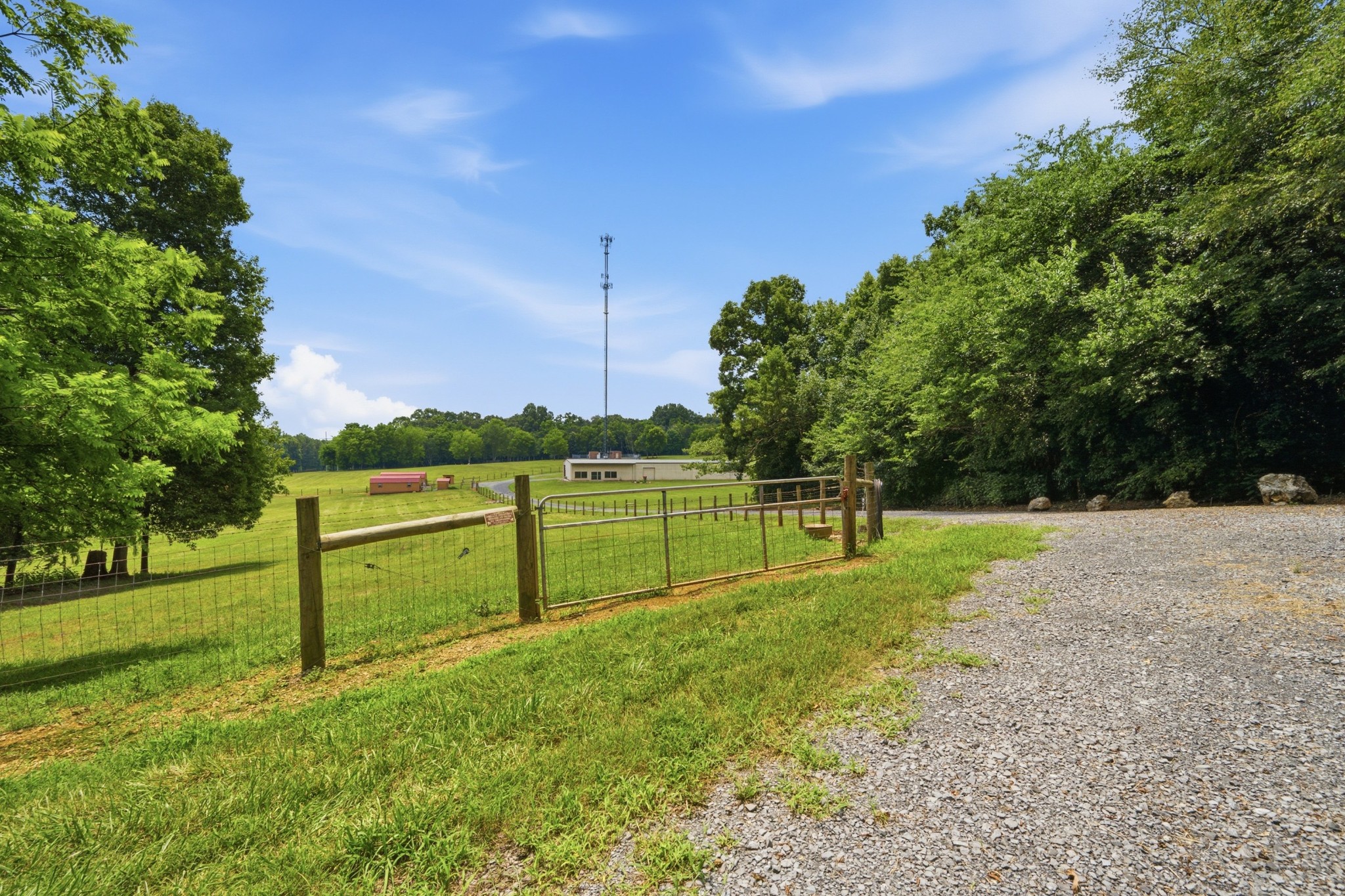 3922 Highway 2 Property Photo 13