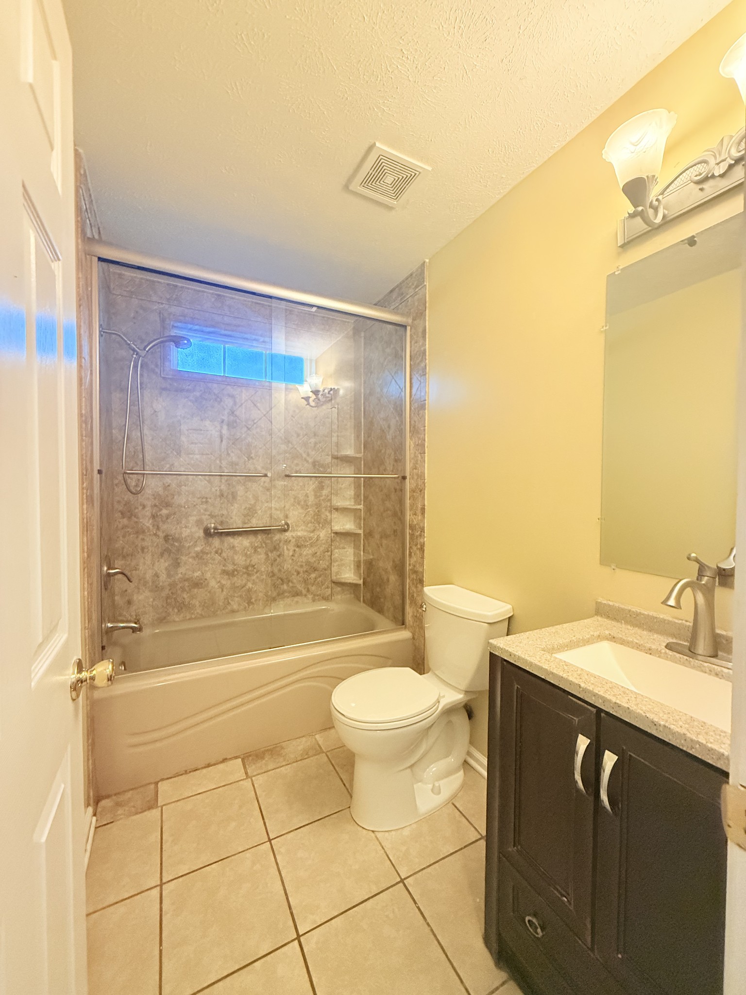 1216 Kristopher Dr Property Photo 17