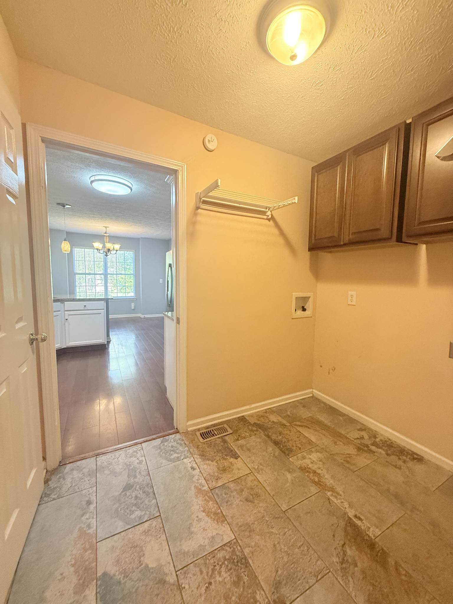 1216 Kristopher Dr Property Photo 26