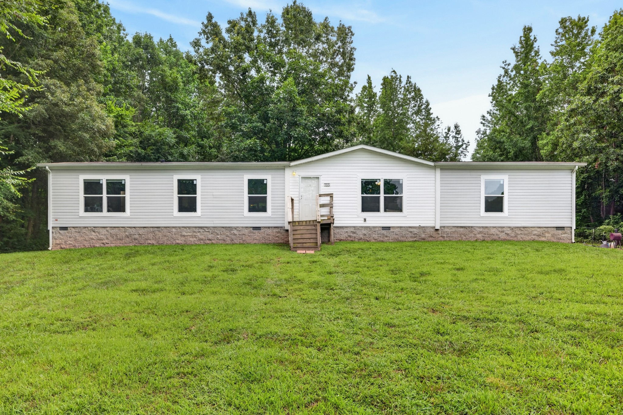 155 Earls Rd Property Photo 2