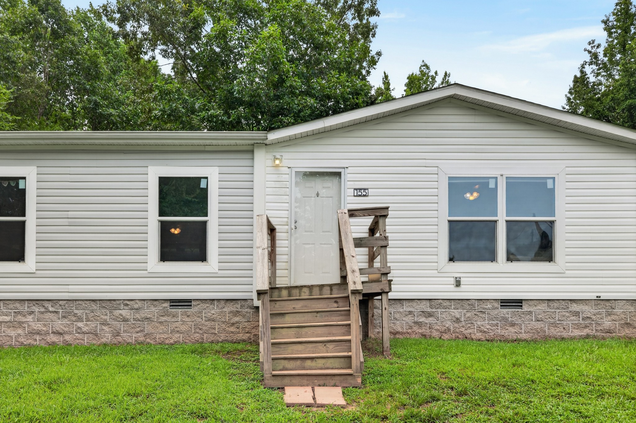 155 Earls Rd Property Photo 6