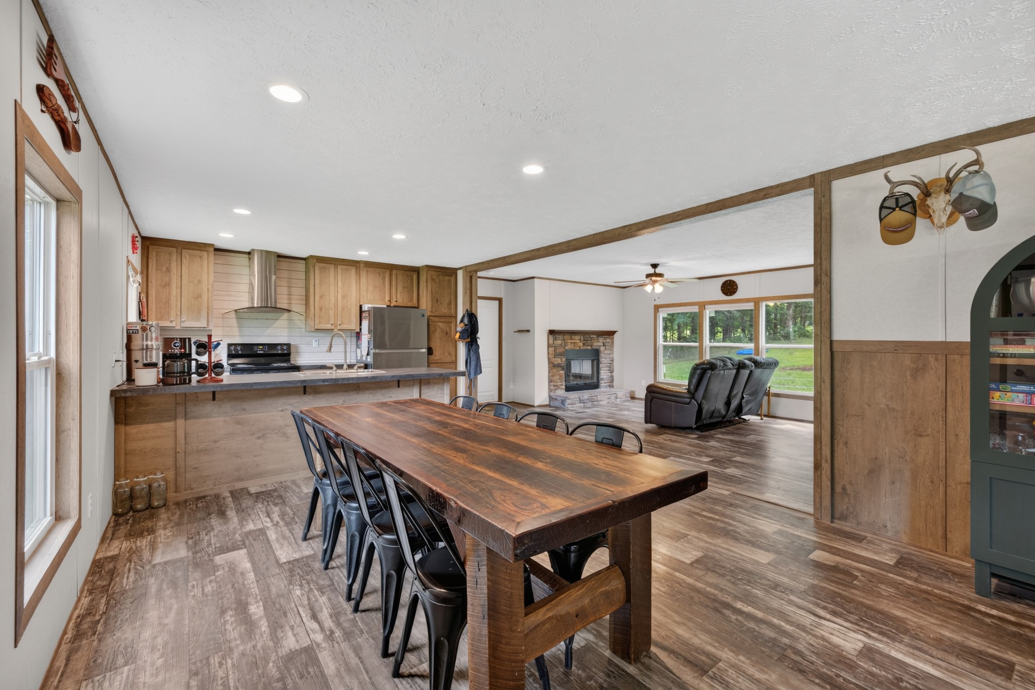 155 Earls Rd Property Photo 8