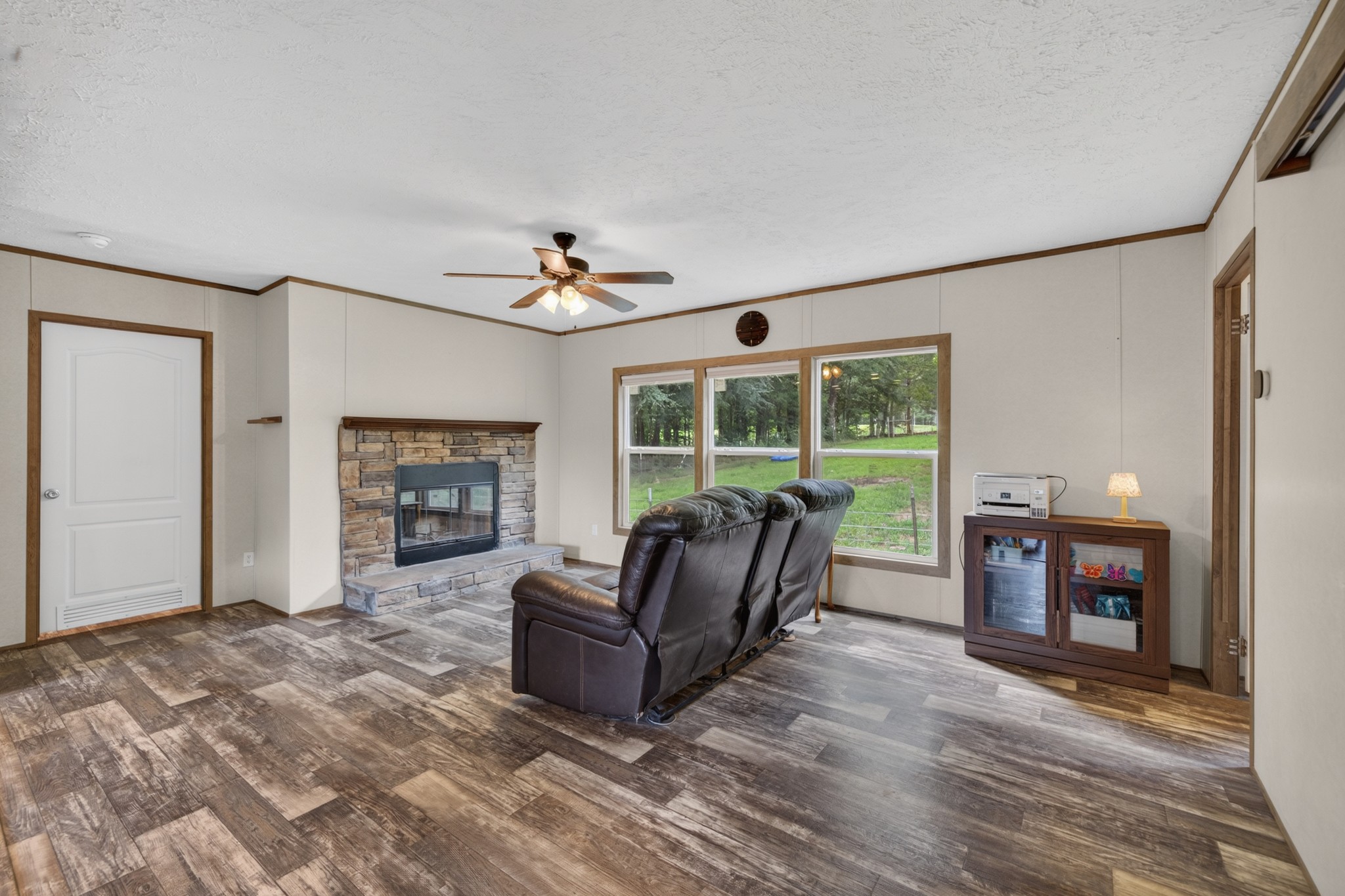 155 Earls Rd Property Photo 10