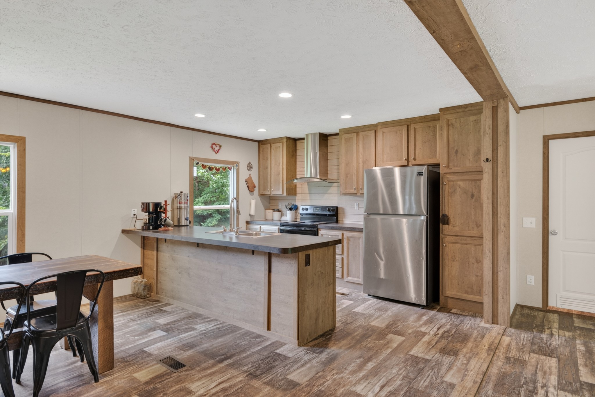 155 Earls Rd Property Photo 15