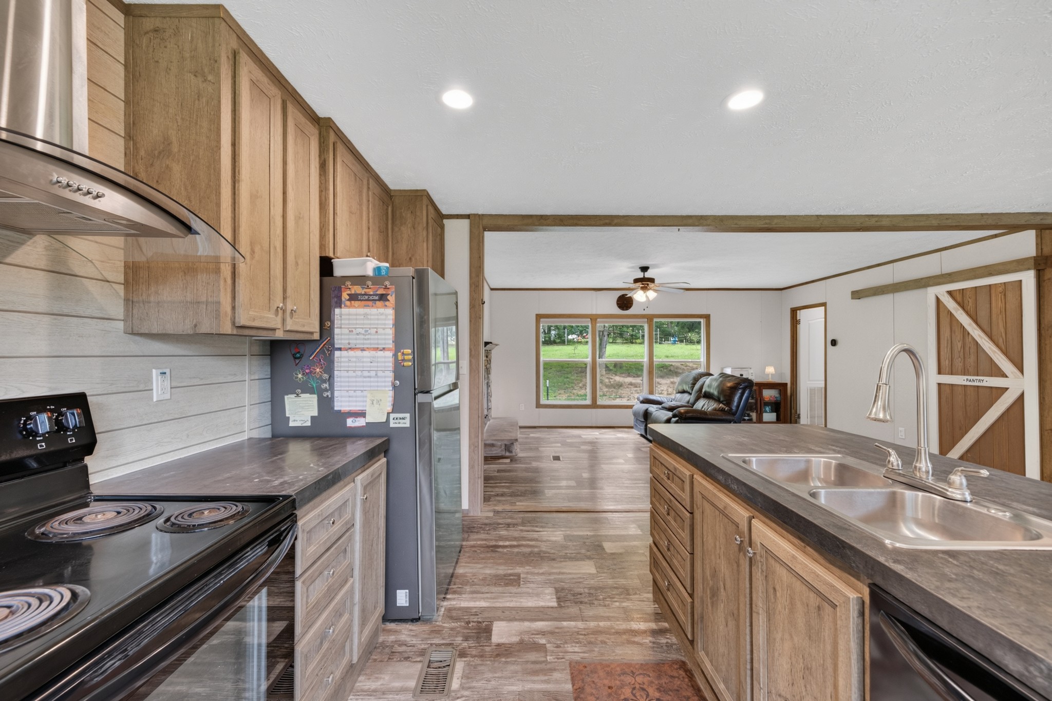 155 Earls Rd Property Photo 20
