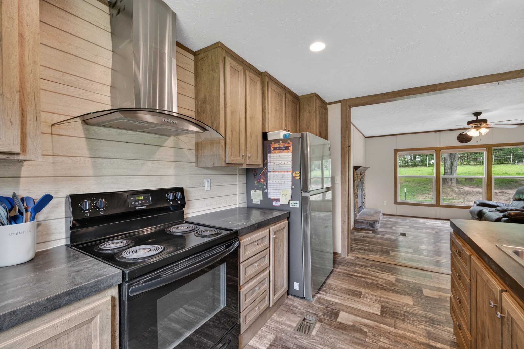 155 Earls Rd Property Photo 22