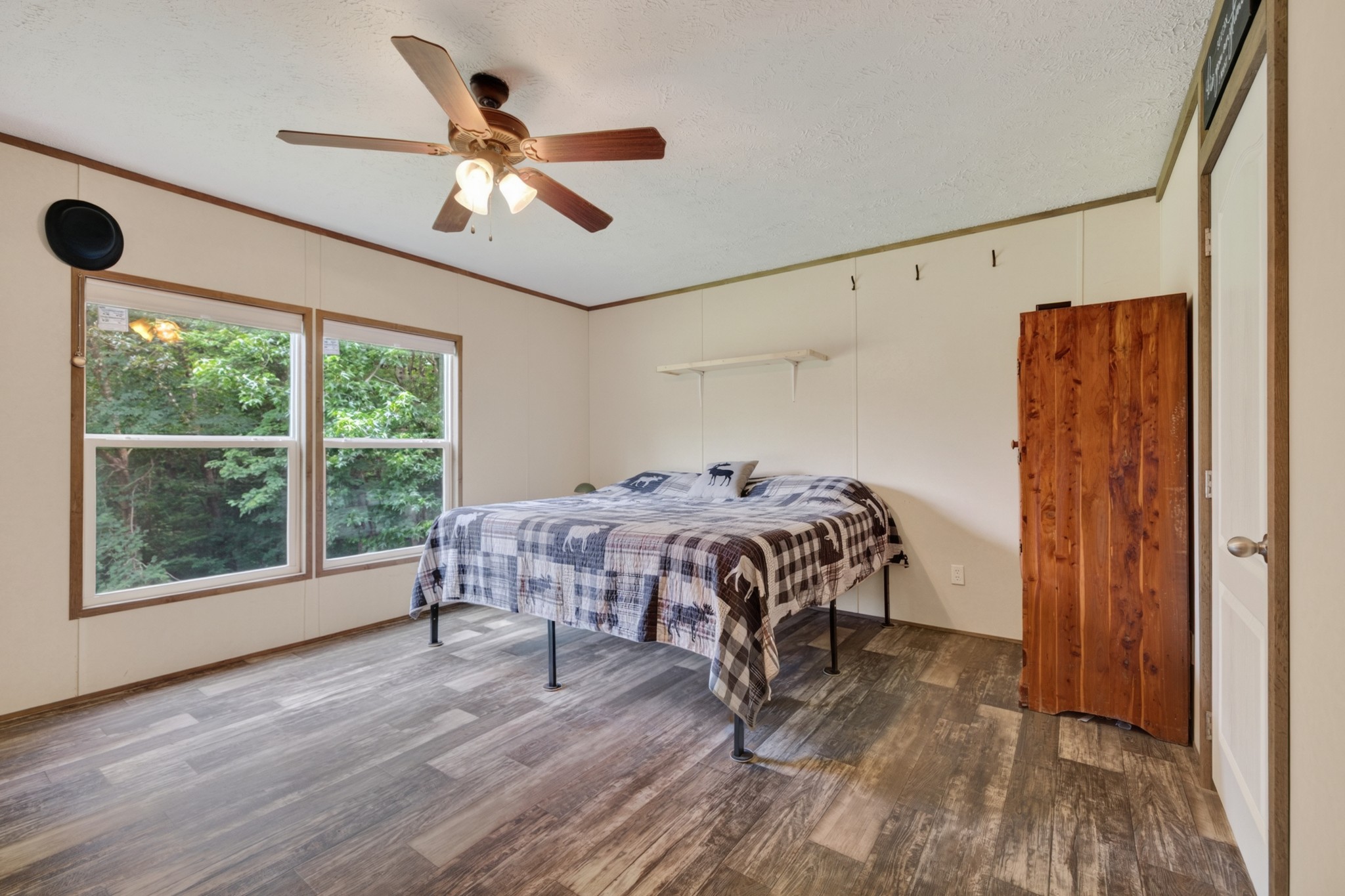 155 Earls Rd Property Photo 27