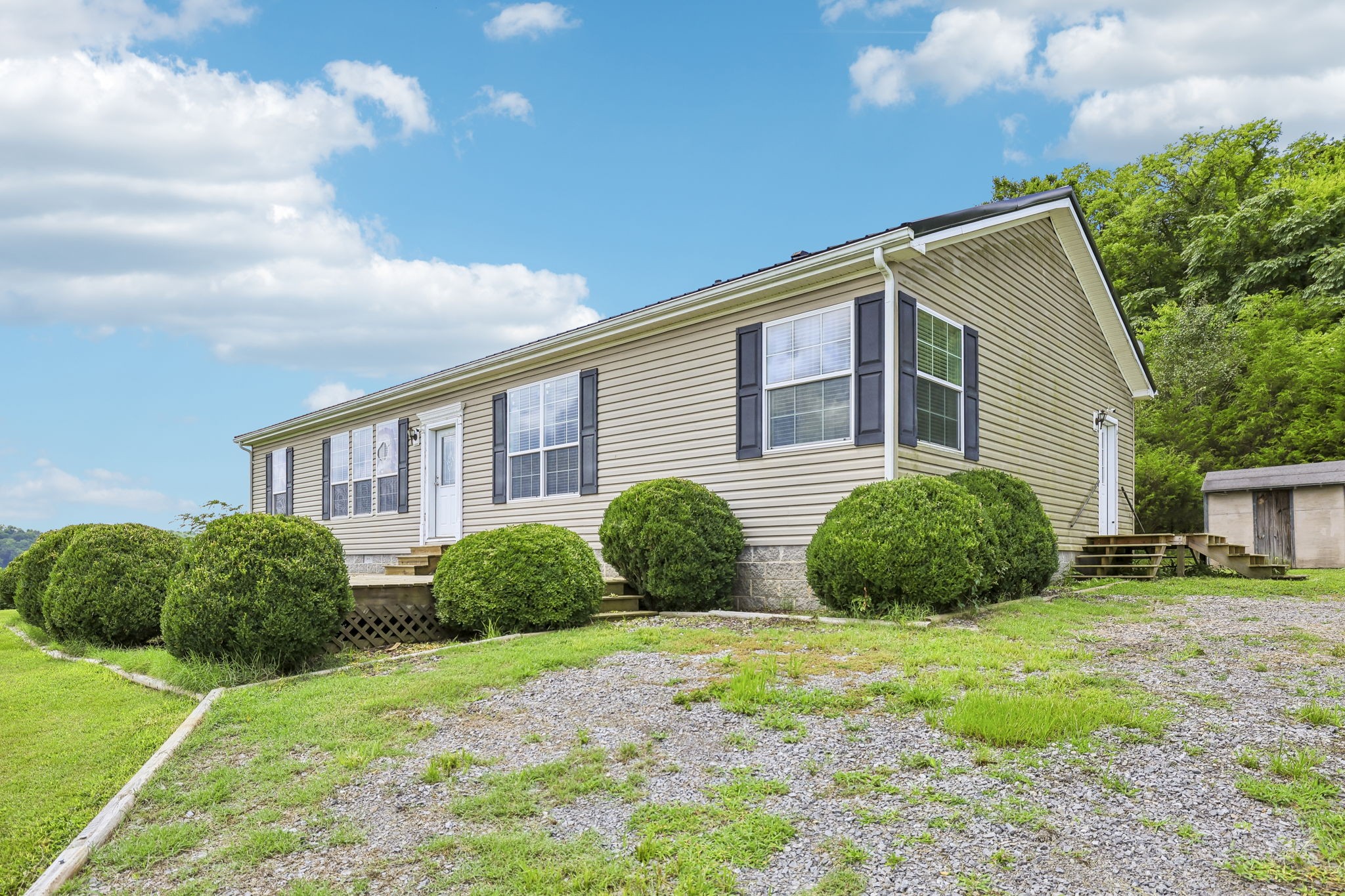 233 Scenic Ln Property Photo 3