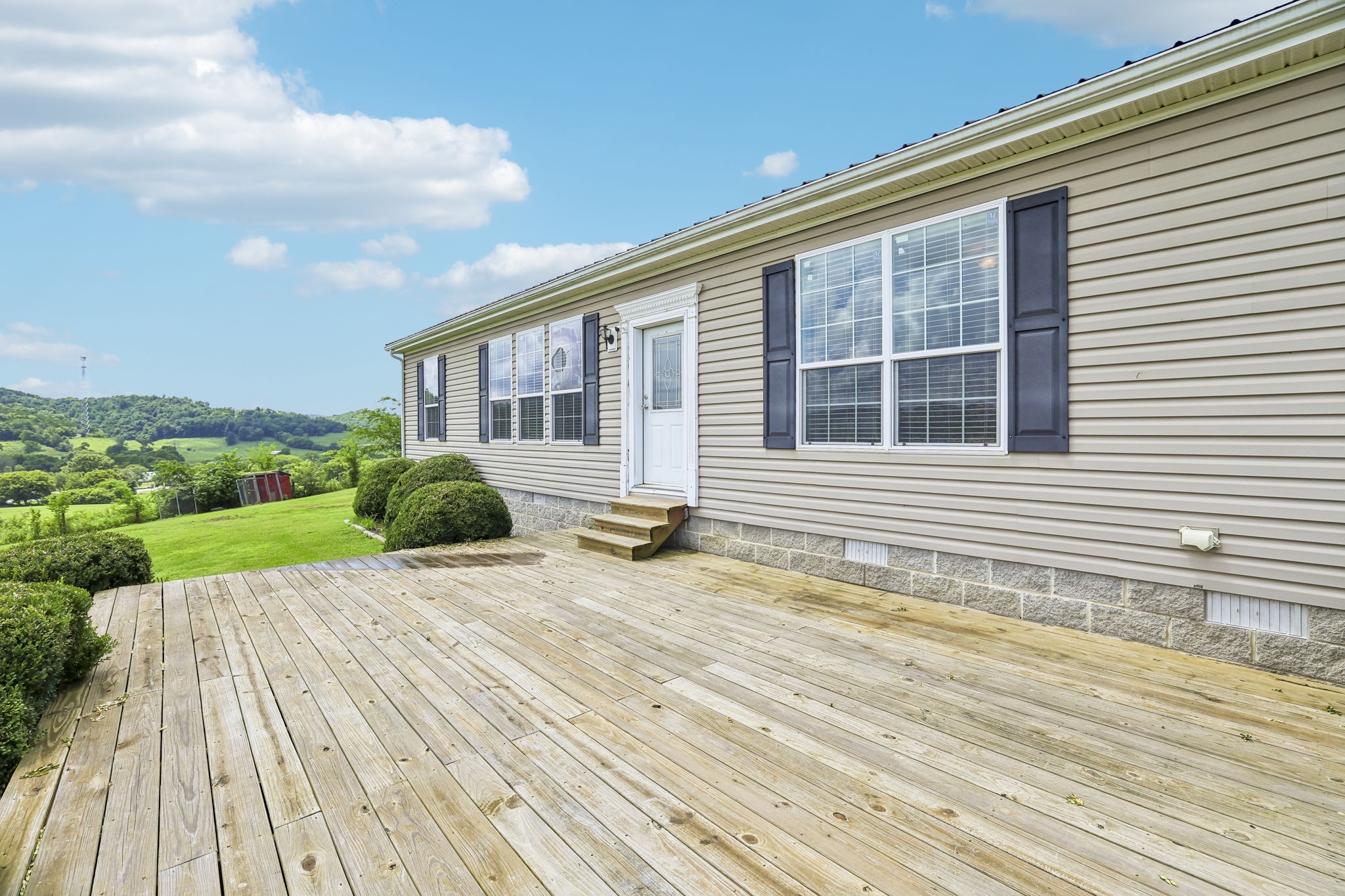 233 Scenic Ln Property Photo 4