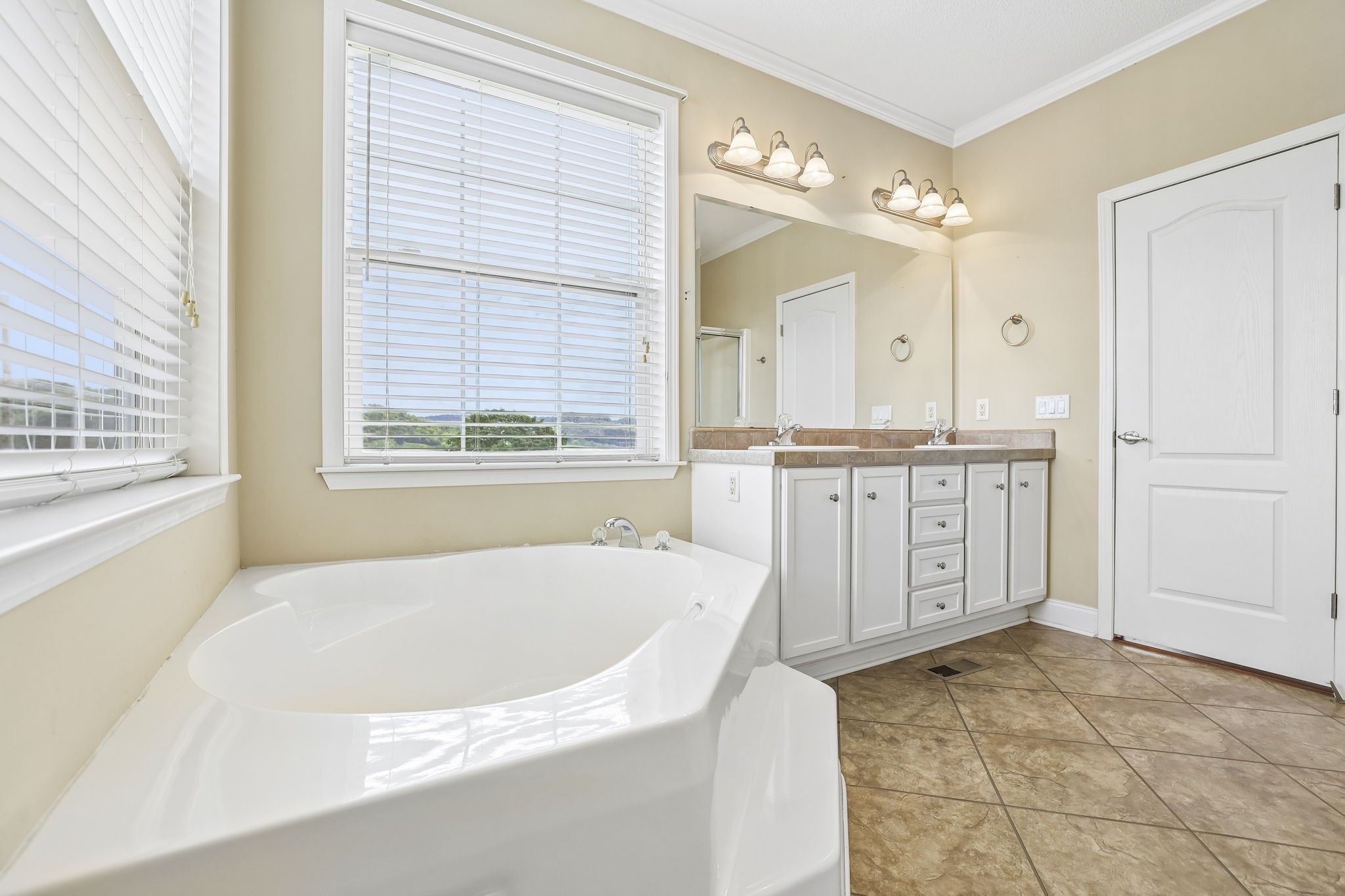233 Scenic Ln Property Photo 43