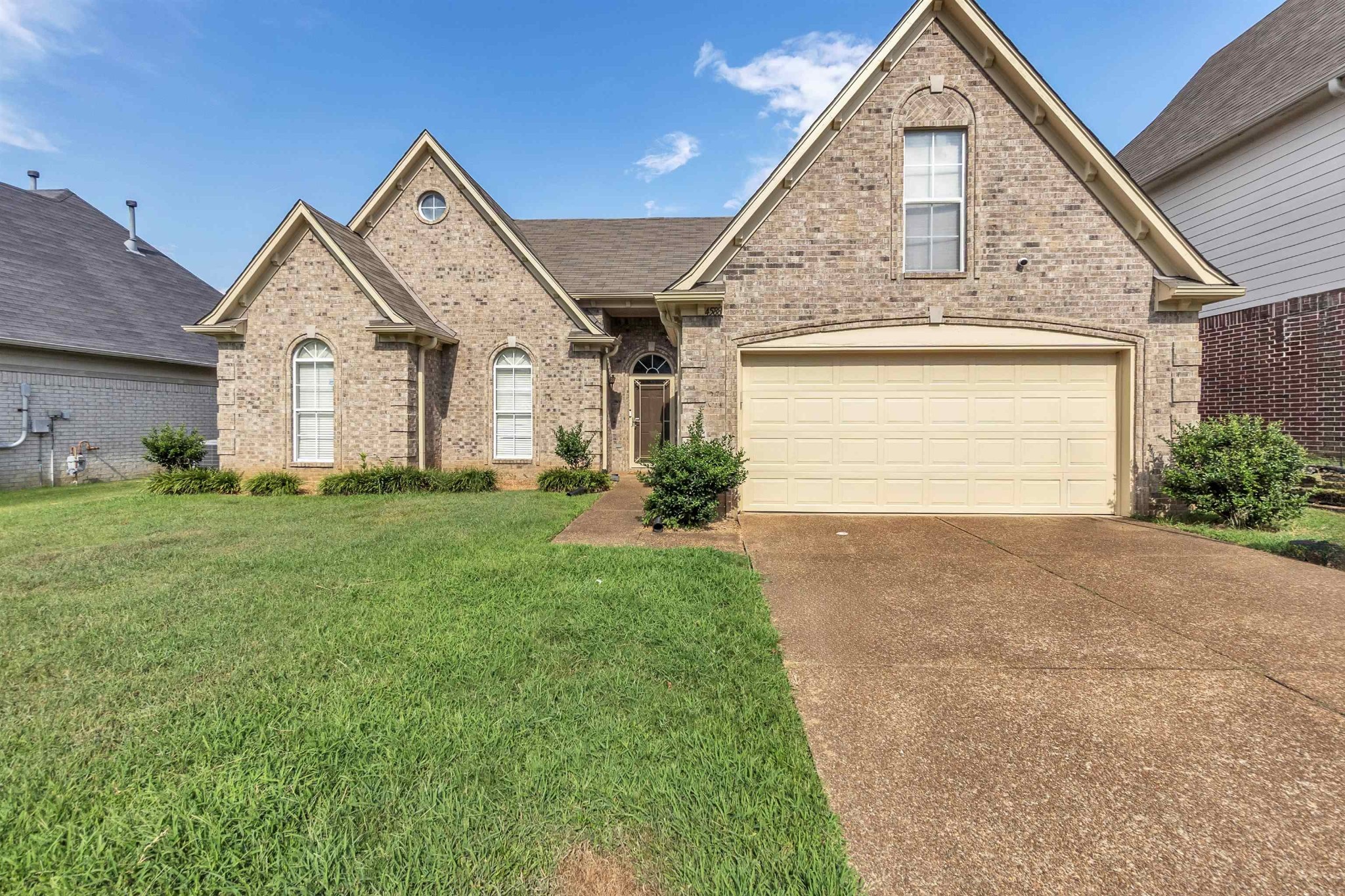 4588 Tulip Run Dr Property Photo 1
