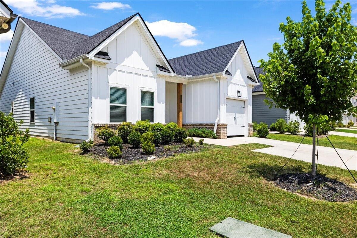 2093 Firelight Way Property Photo 33