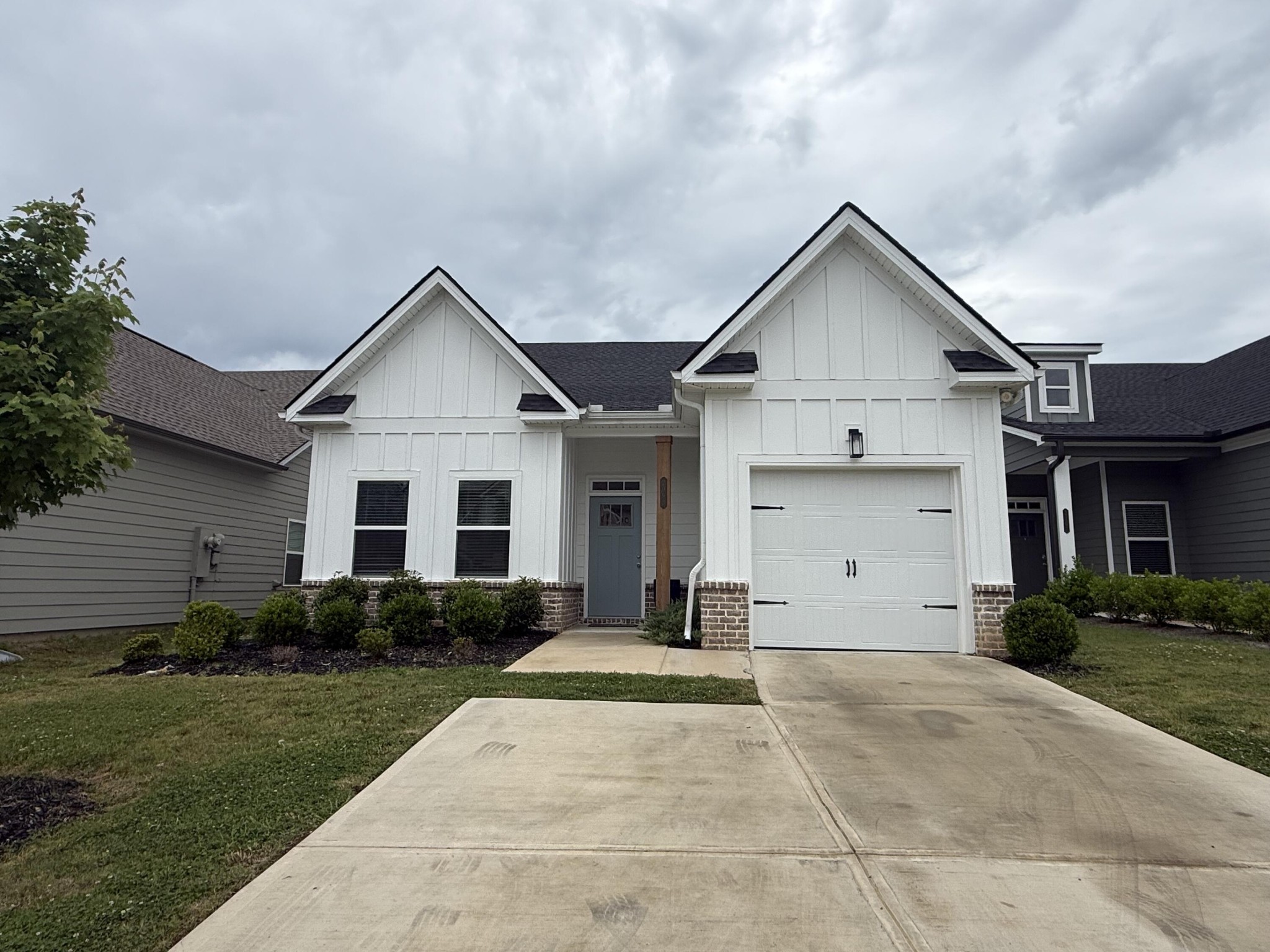 2093 Firelight Way Property Photo 34
