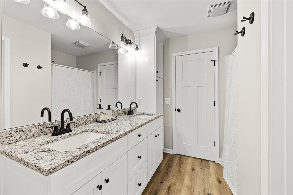 818 Bridges Road Property Photo 34