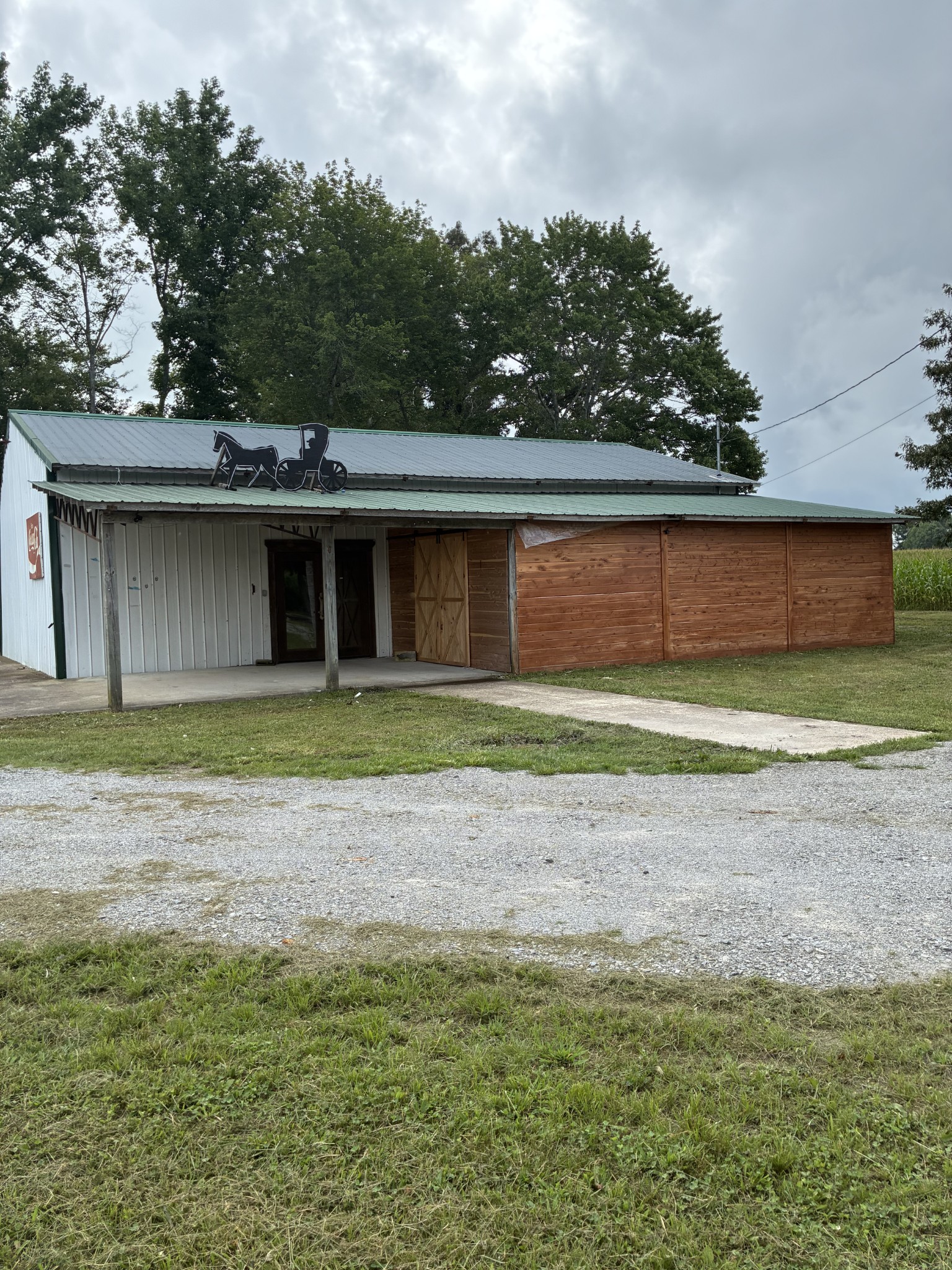 102 Campbellsville Pike Property Photo 1