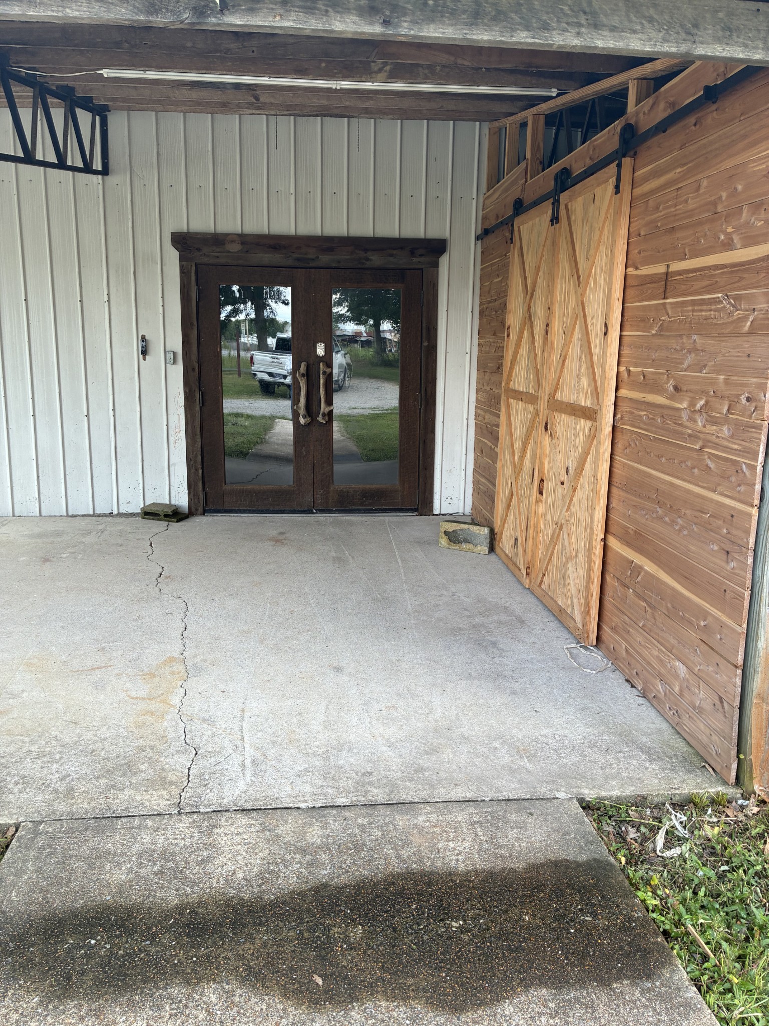 102 Campbellsville Pike Property Photo 3
