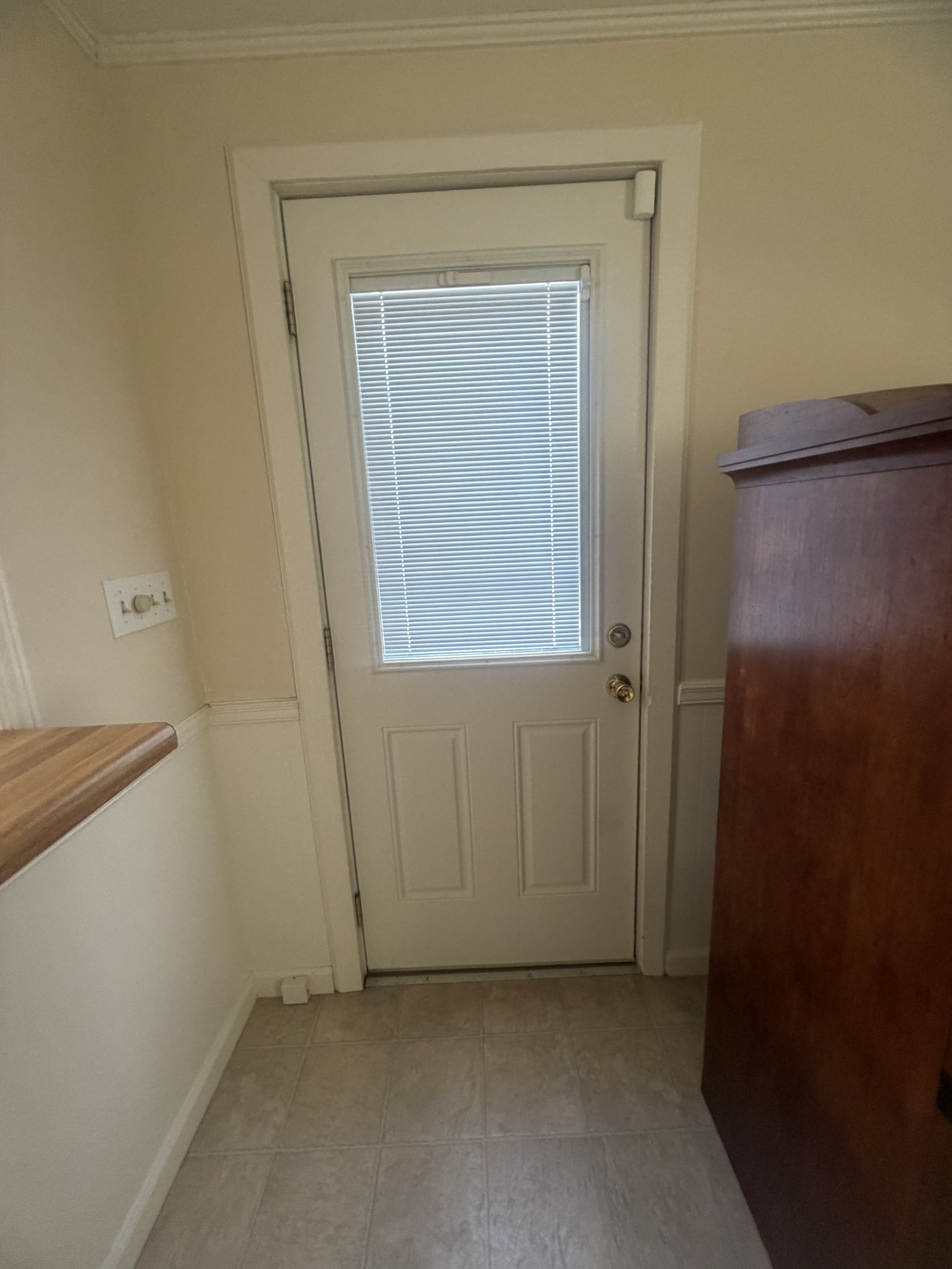 406 Crestview Dr Property Photo 16