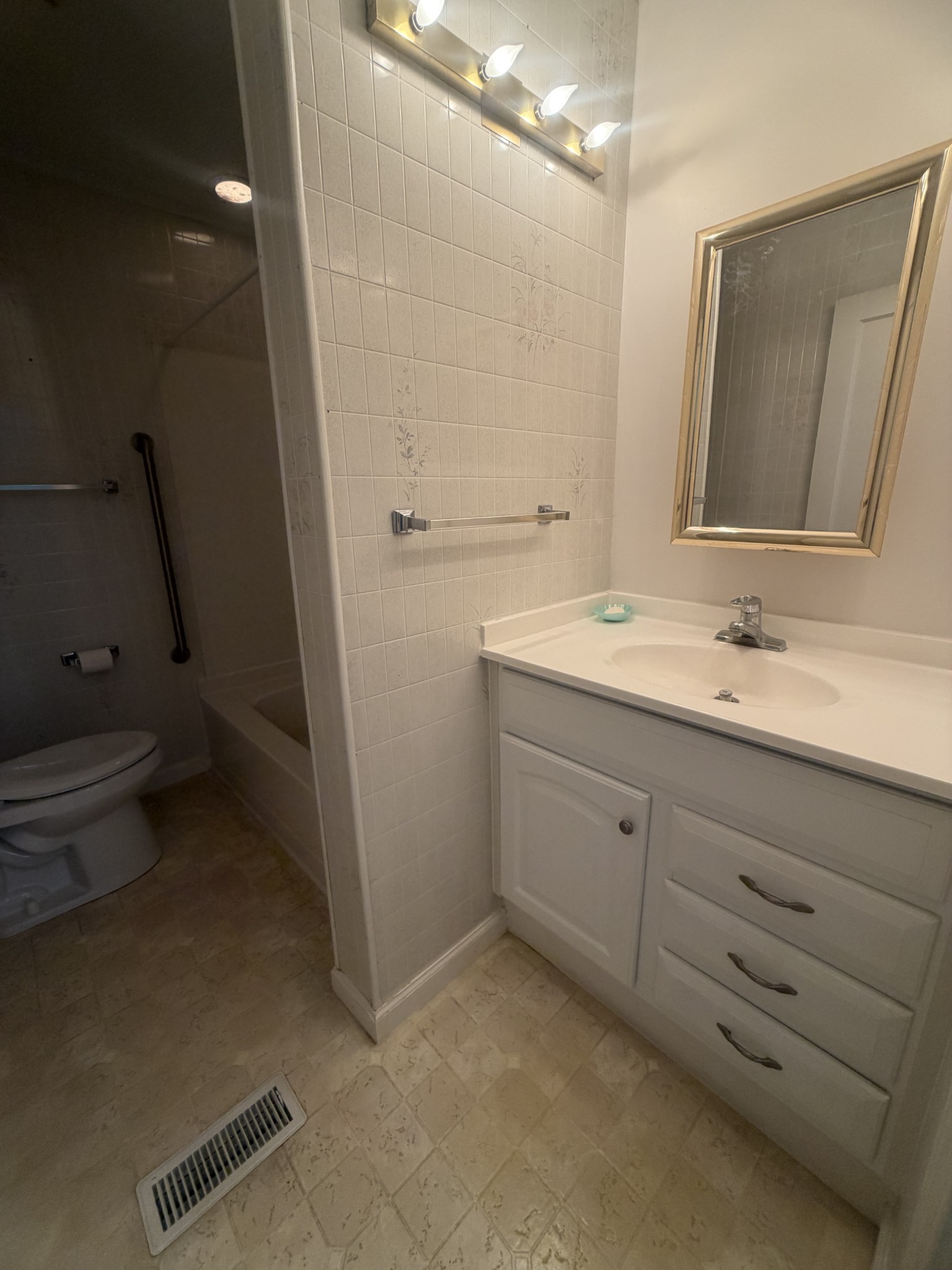 406 Crestview Dr Property Photo 20