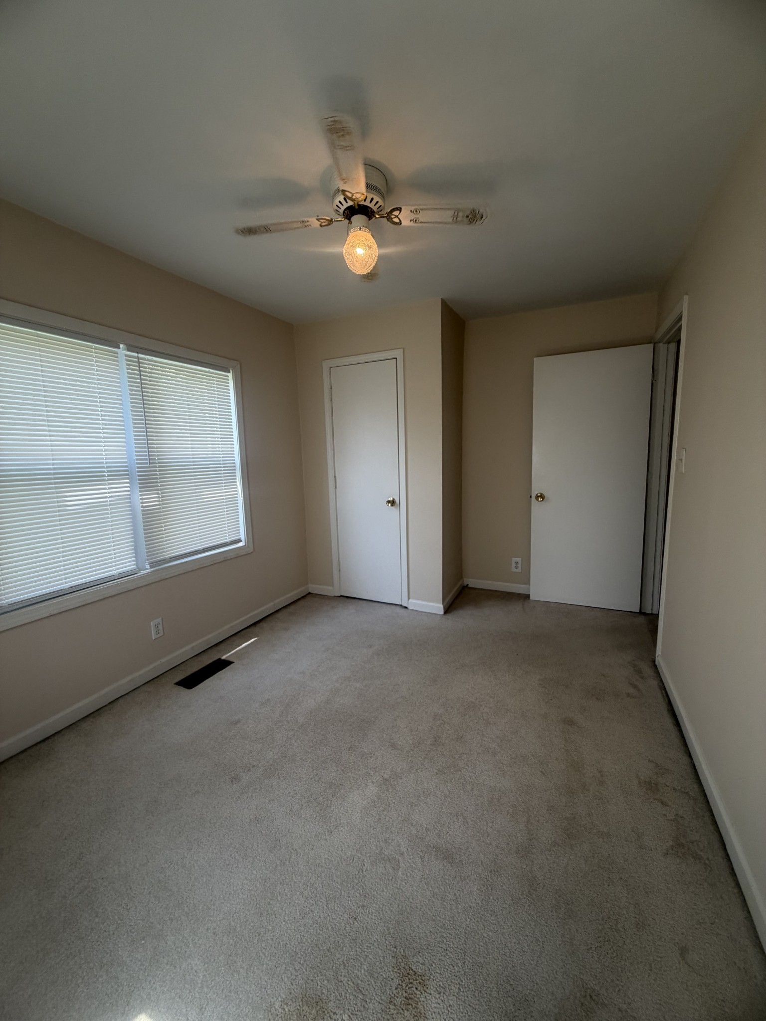 406 Crestview Dr Property Photo 27