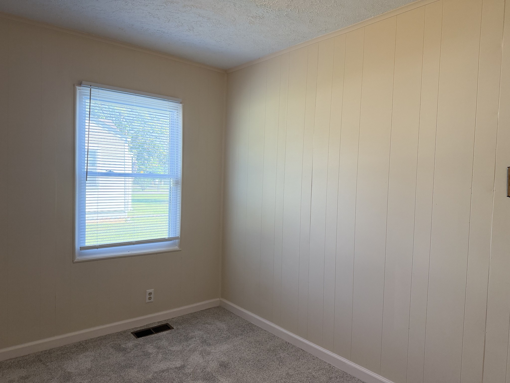 406 Crestview Dr Property Photo 50