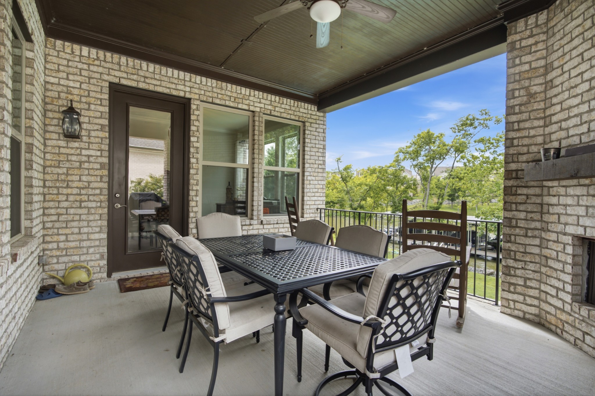 2024 Albatross Way Property Photo 2