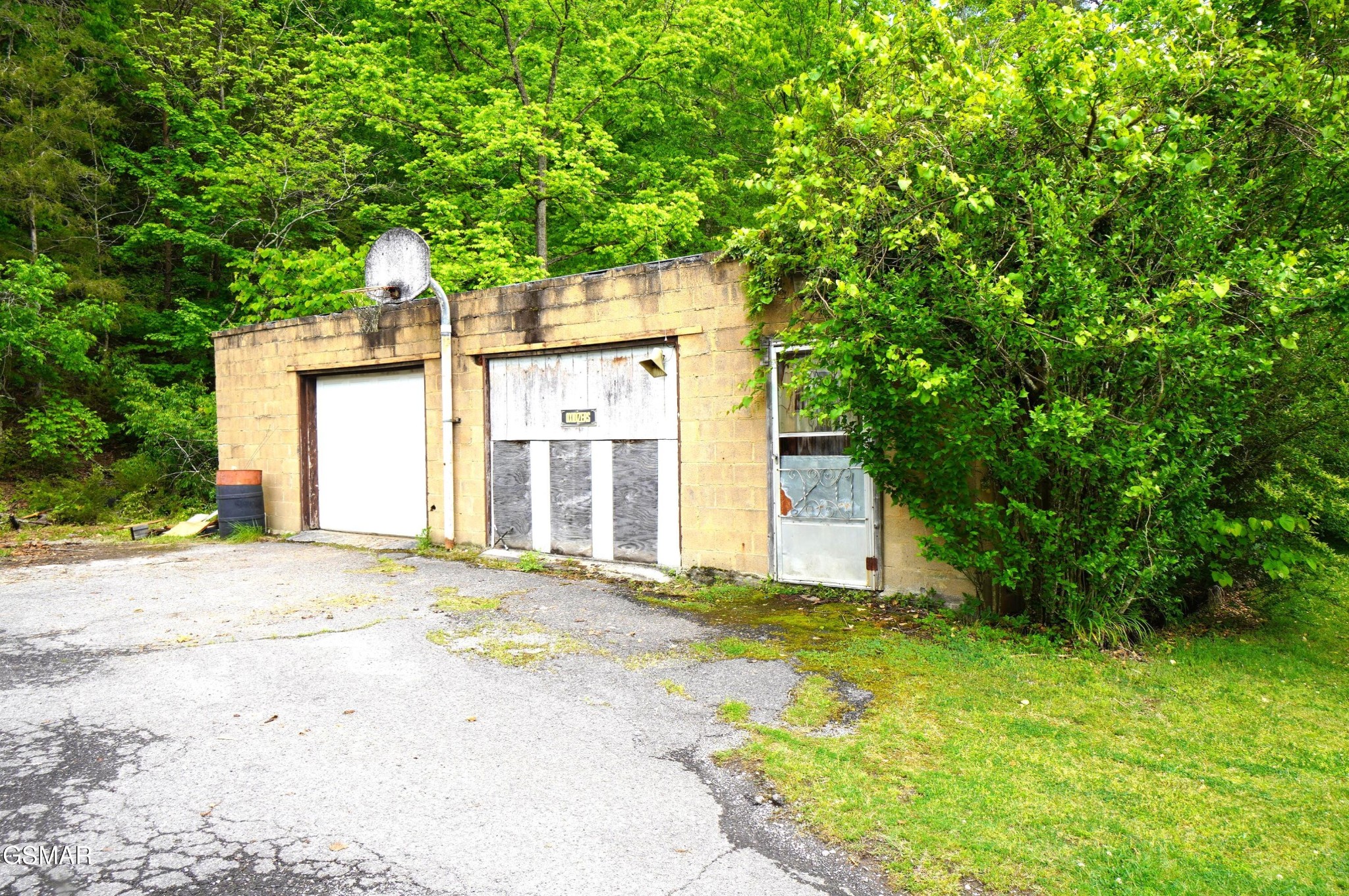 680 Hale Brook Road Property Photo 24