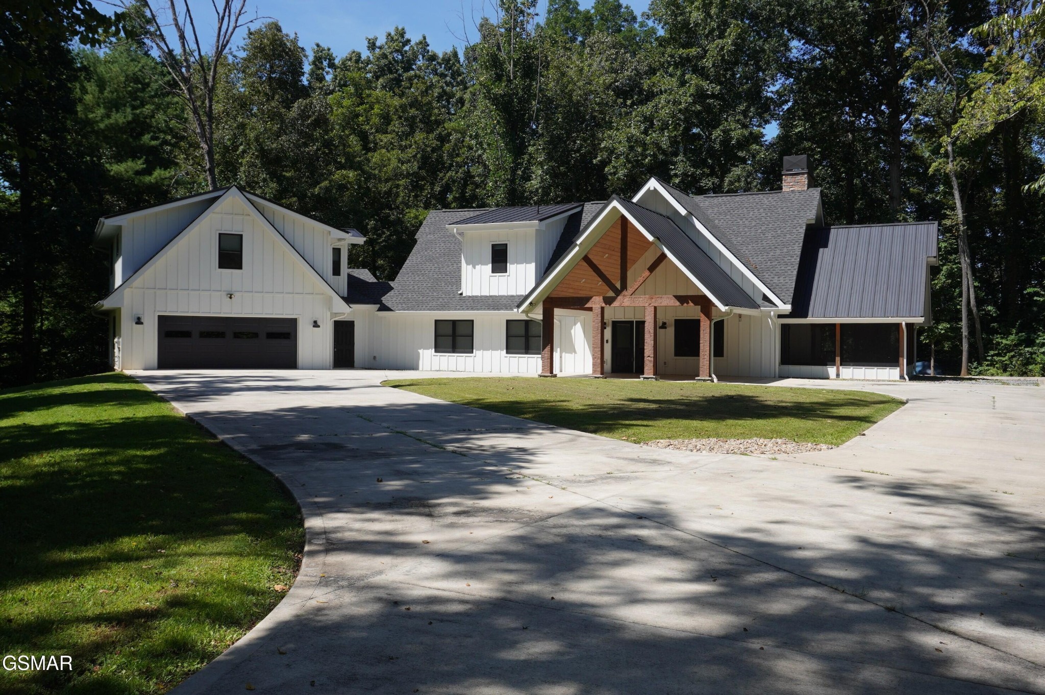 226 Meadowood Road Property Photo 1