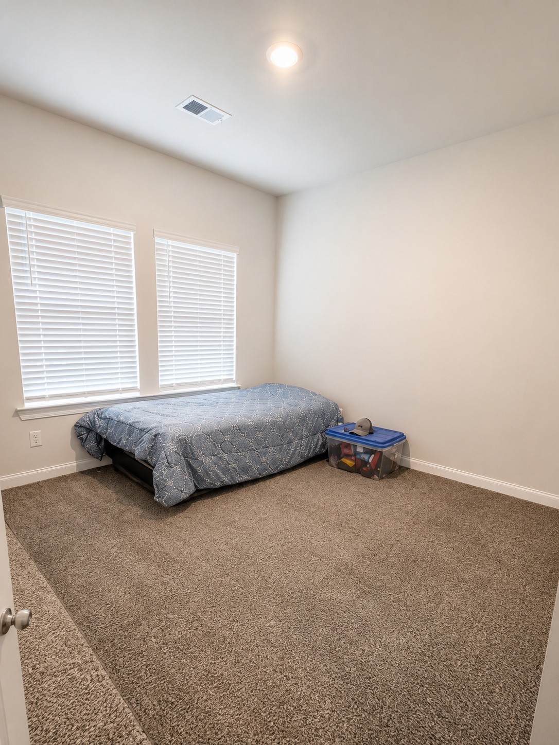 4586 Rockland Trl Property Photo 6