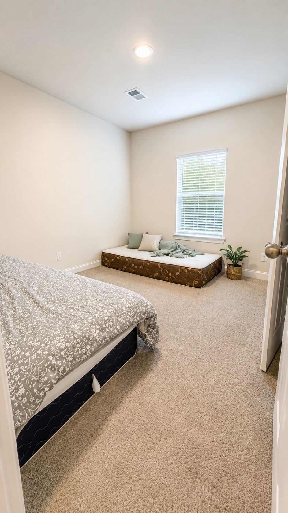 4586 Rockland Trl Property Photo 14