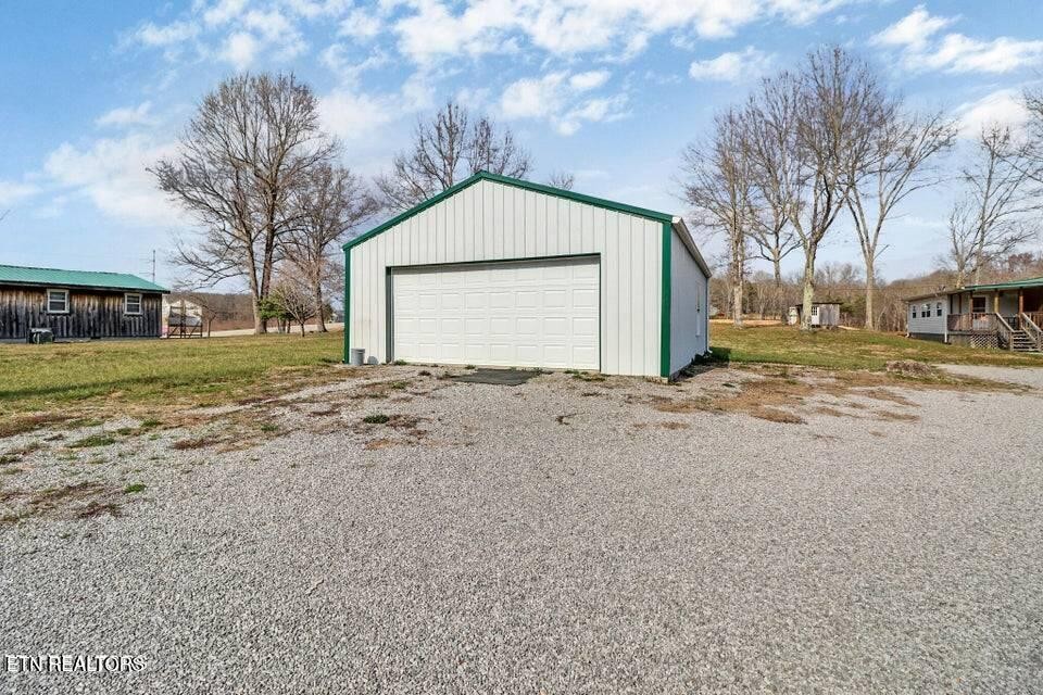 2546 Peavine Rd Property Photo 3