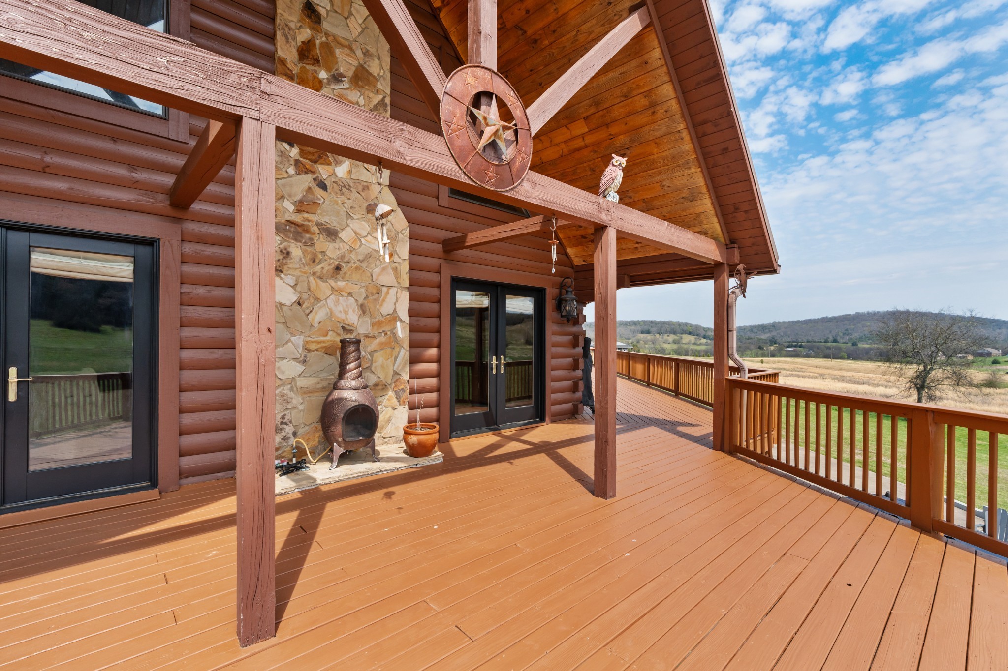 2063 Kennedy Creek Rd Property Photo 14