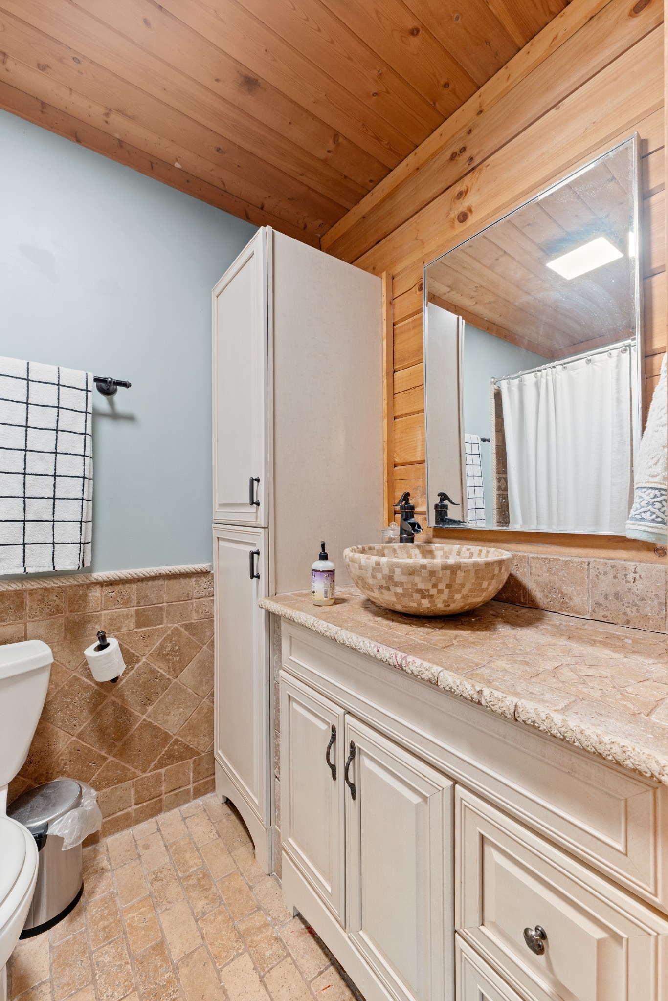 2063 Kennedy Creek Rd Property Photo 46