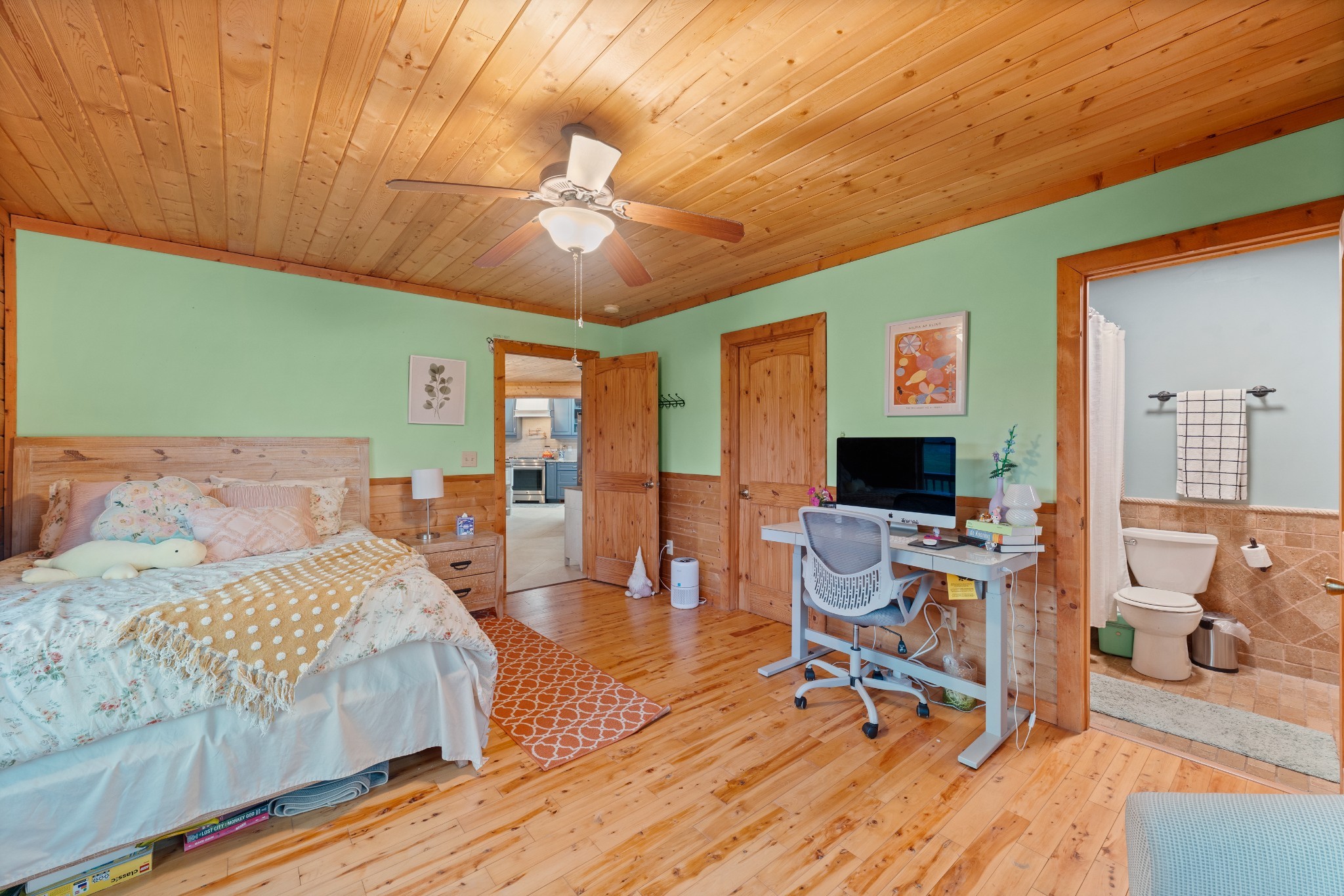 2063 Kennedy Creek Rd Property Photo 35