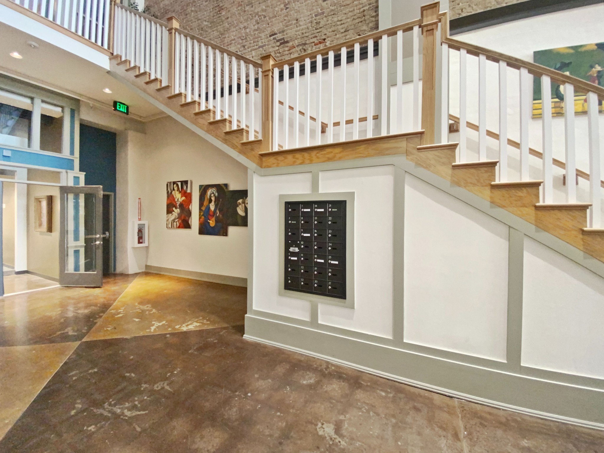 142 Public Sq Property Photo 5