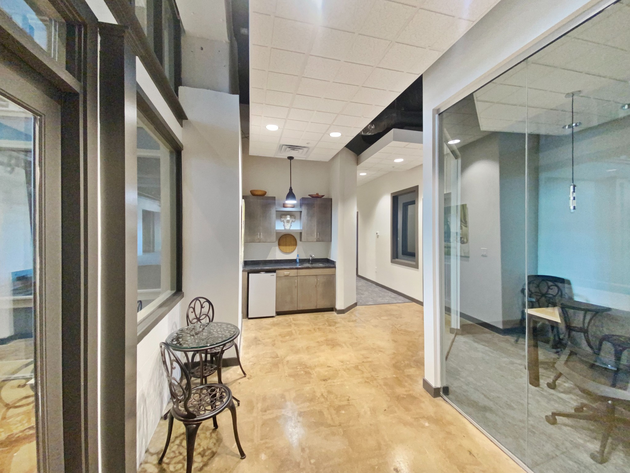 142 Public Sq Property Photo 6