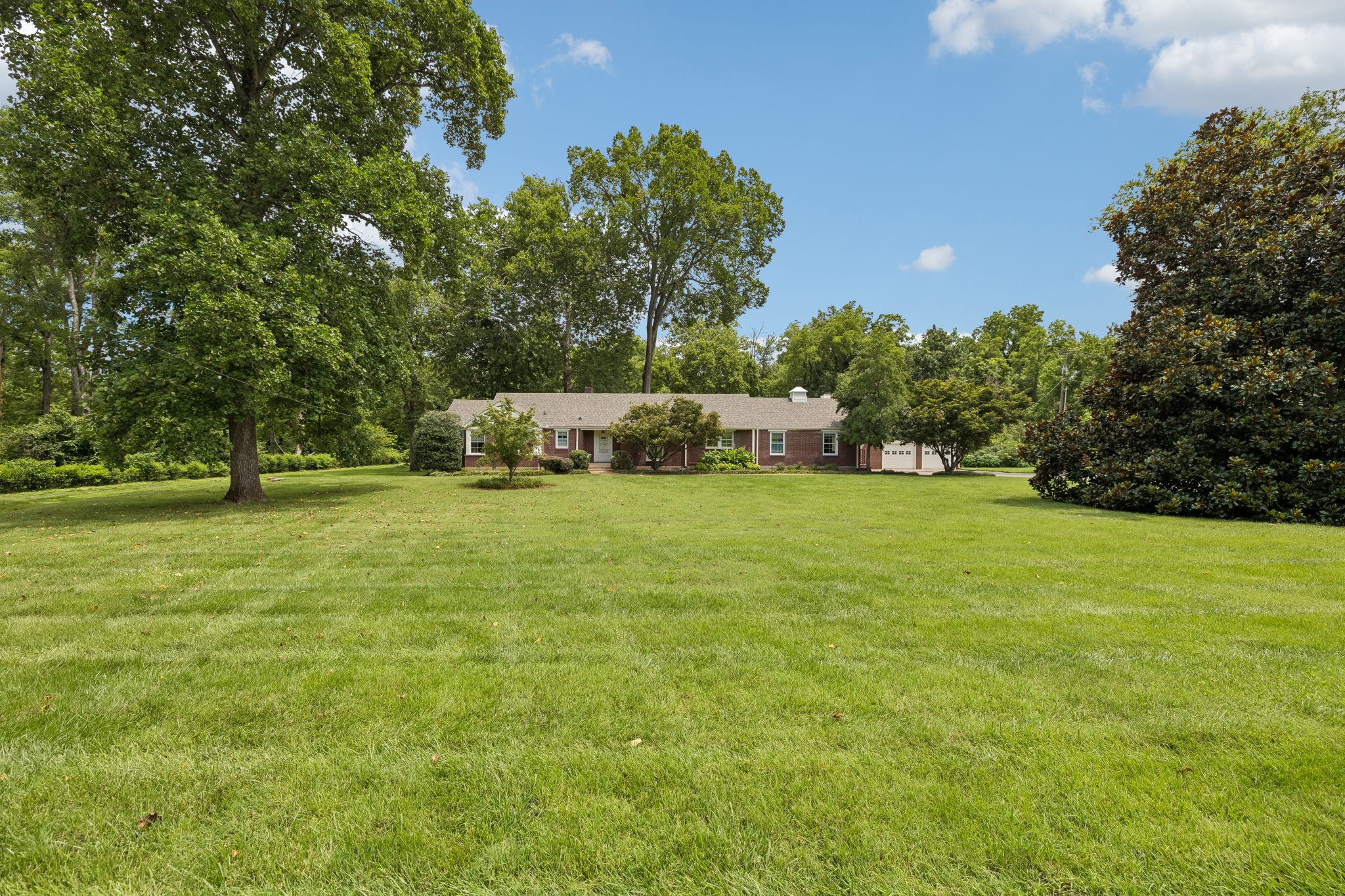 4000 Crestridge Dr Property Photo 1