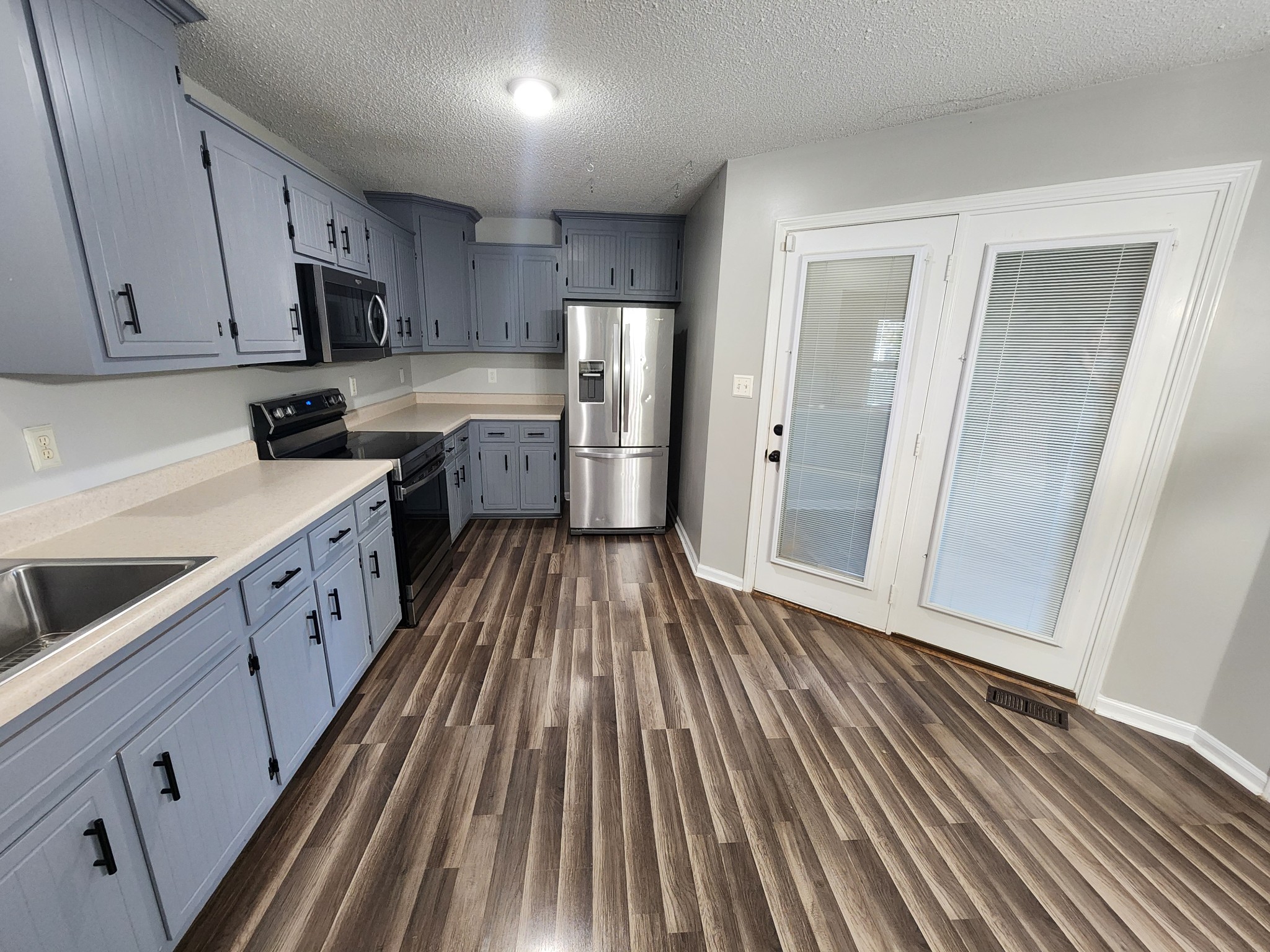 4028 Challis Dr Property Photo 8
