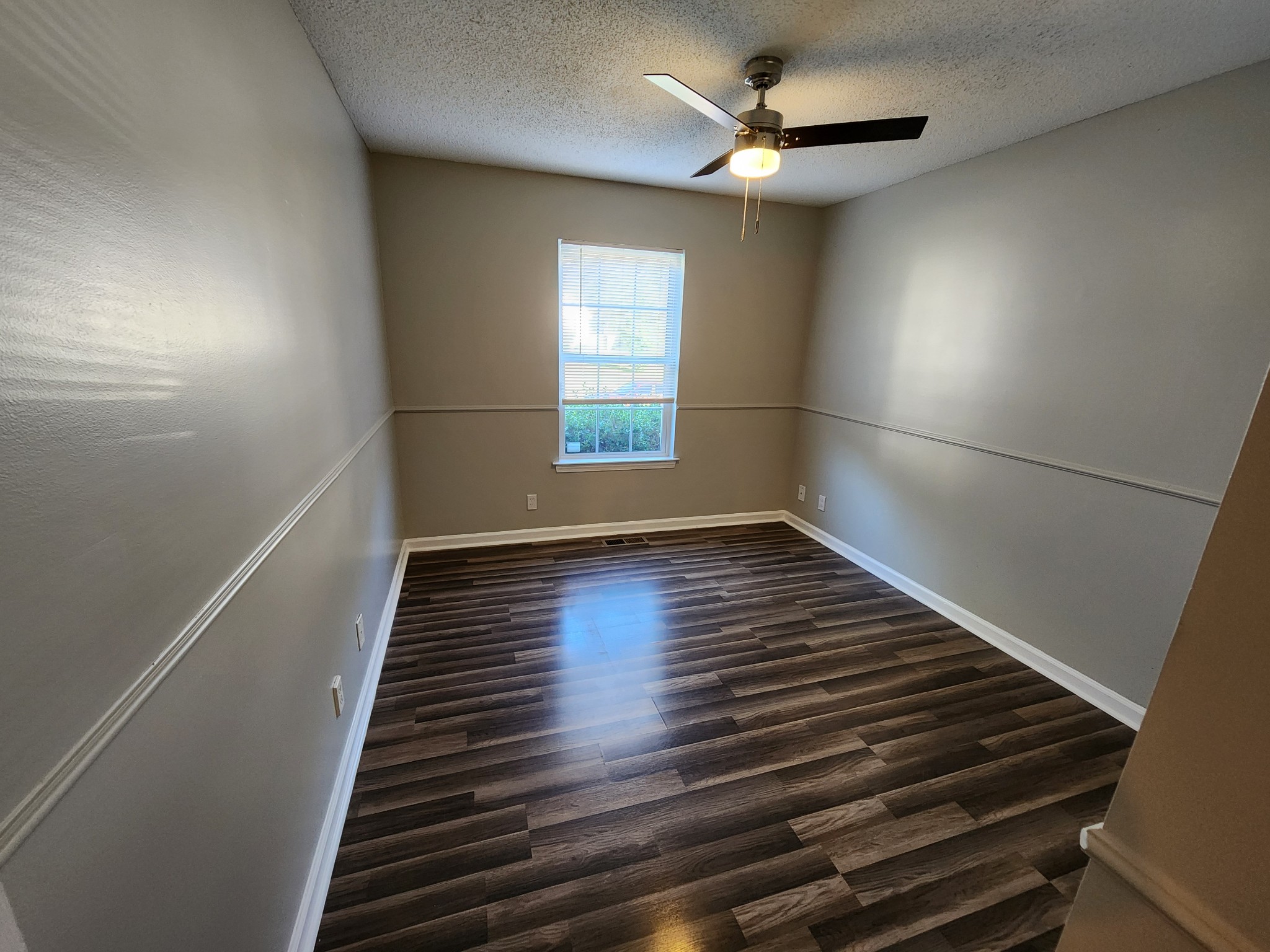 4028 Challis Dr Property Photo 13