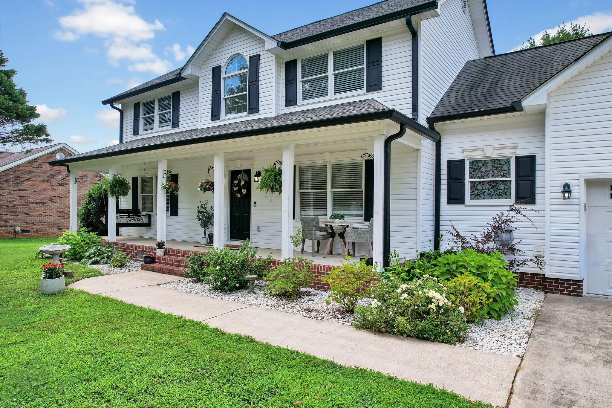 145 Ridgestone Drive, Nw Property Photo 1