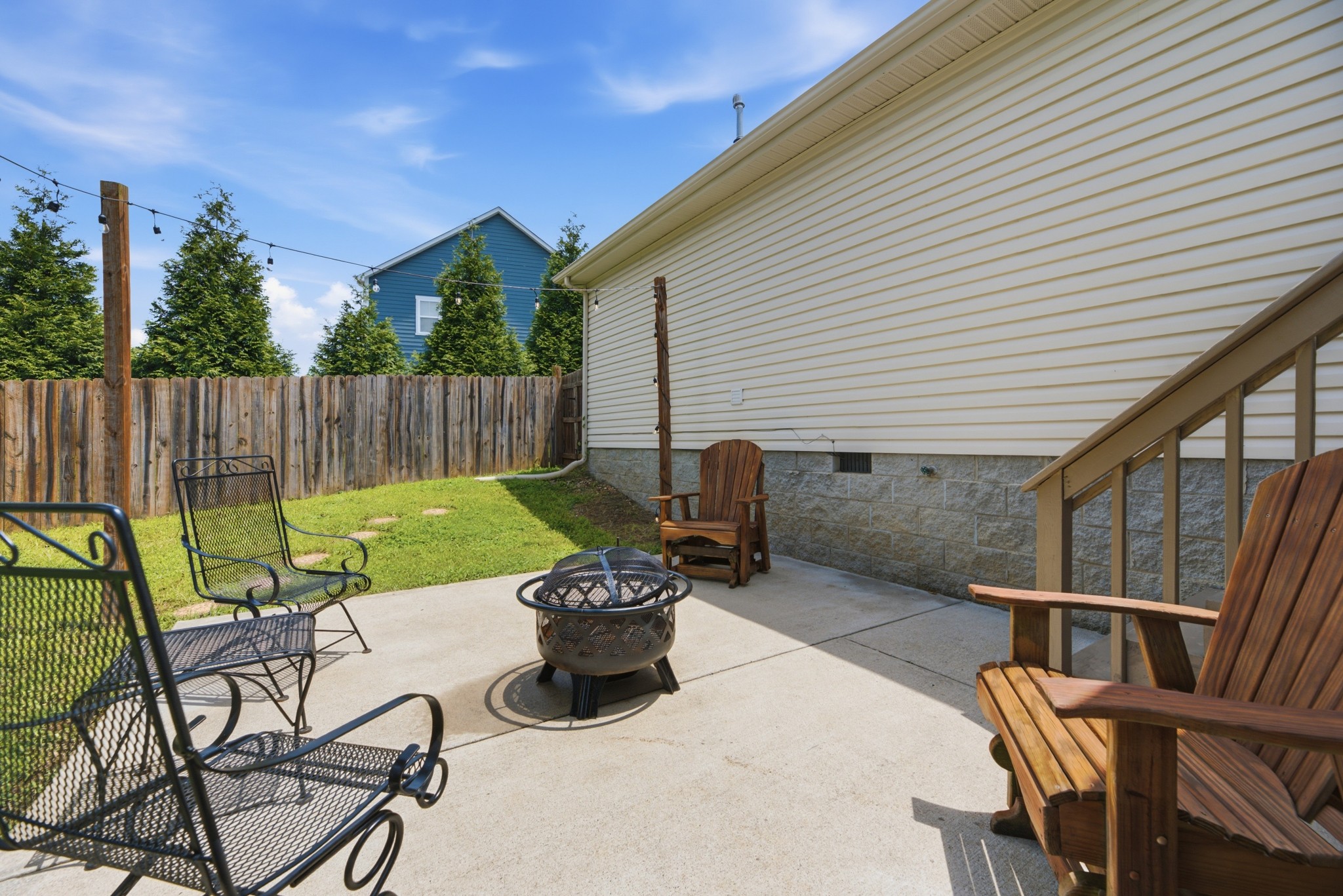 1029 Saddlestone Dr Property Photo 28