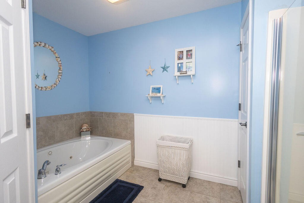 8719 Carriage House Way Property Photo 31