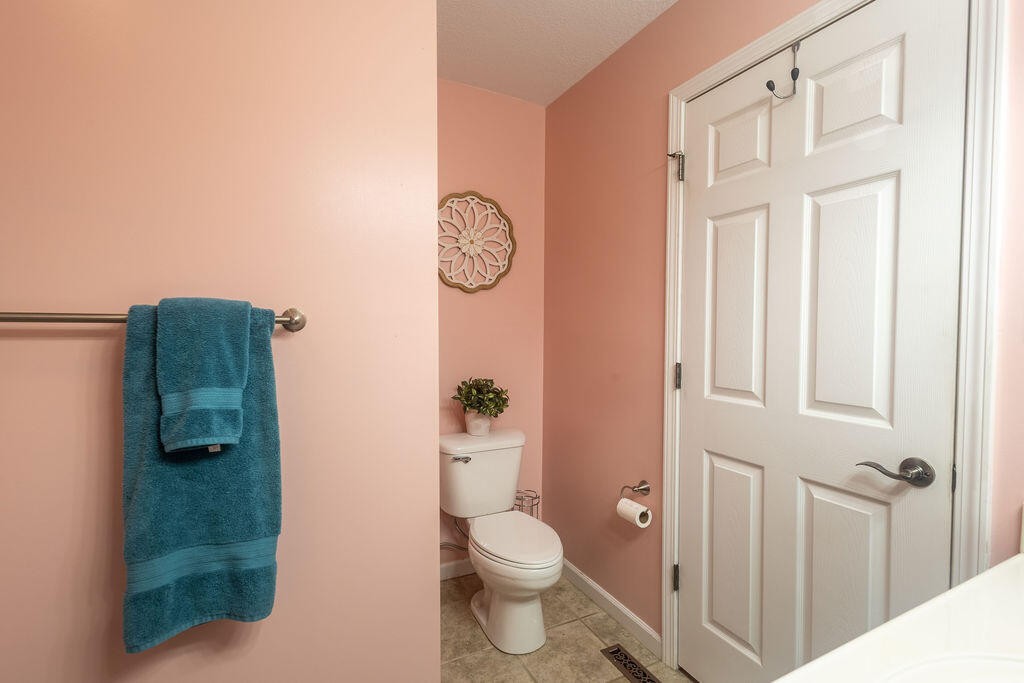8719 Carriage House Way Property Photo 37