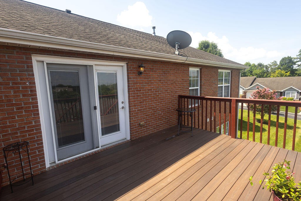 8719 Carriage House Way Property Photo 55