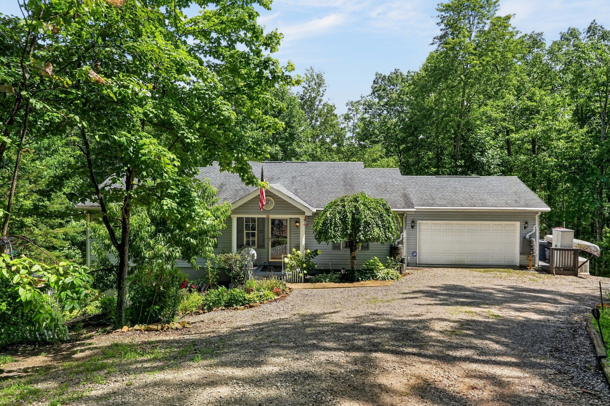 45 Point Pl Property Photo 1