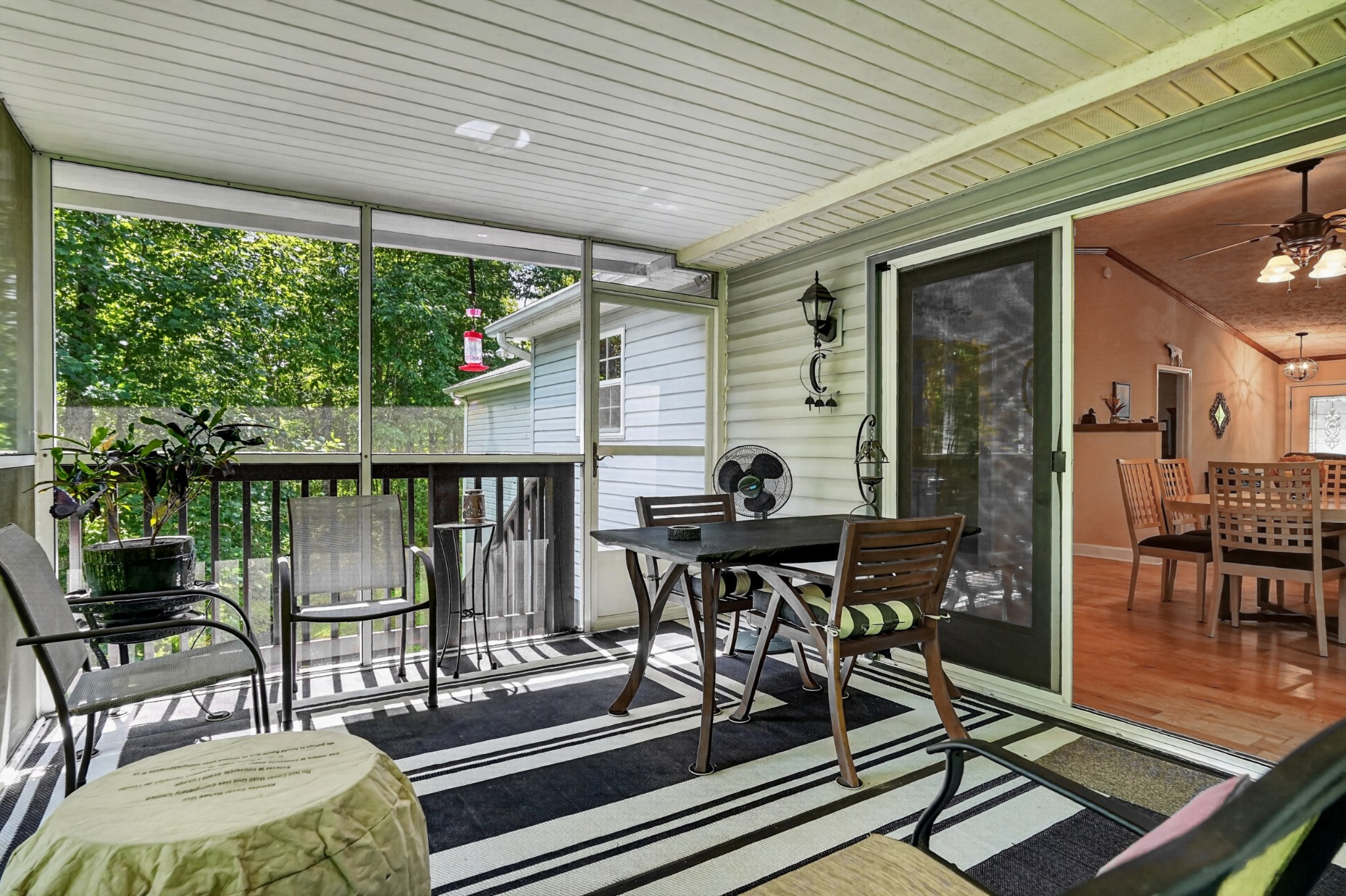 45 Point Pl Property Photo 9