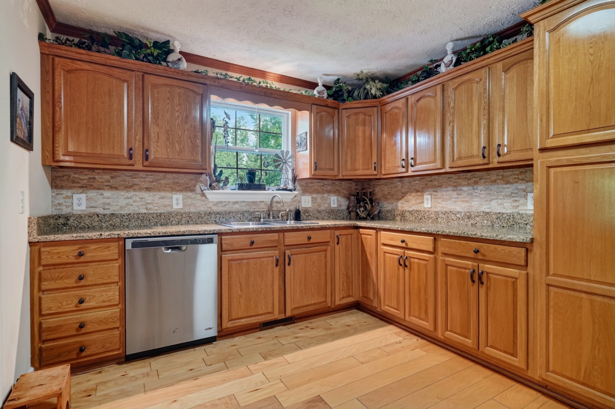 45 Point Pl Property Photo 12